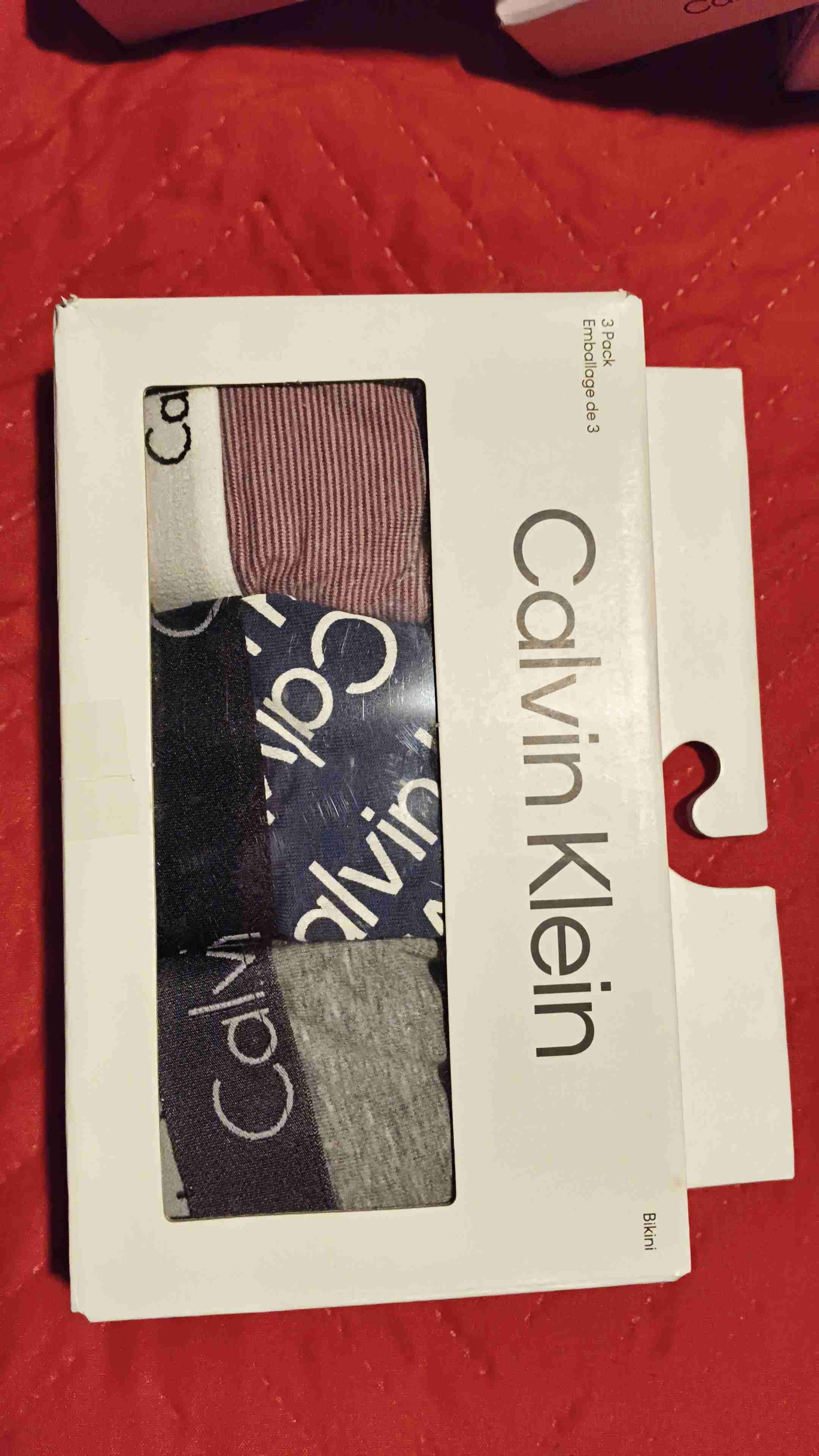 Colales  Calvin Klein en caja - miniatura 3