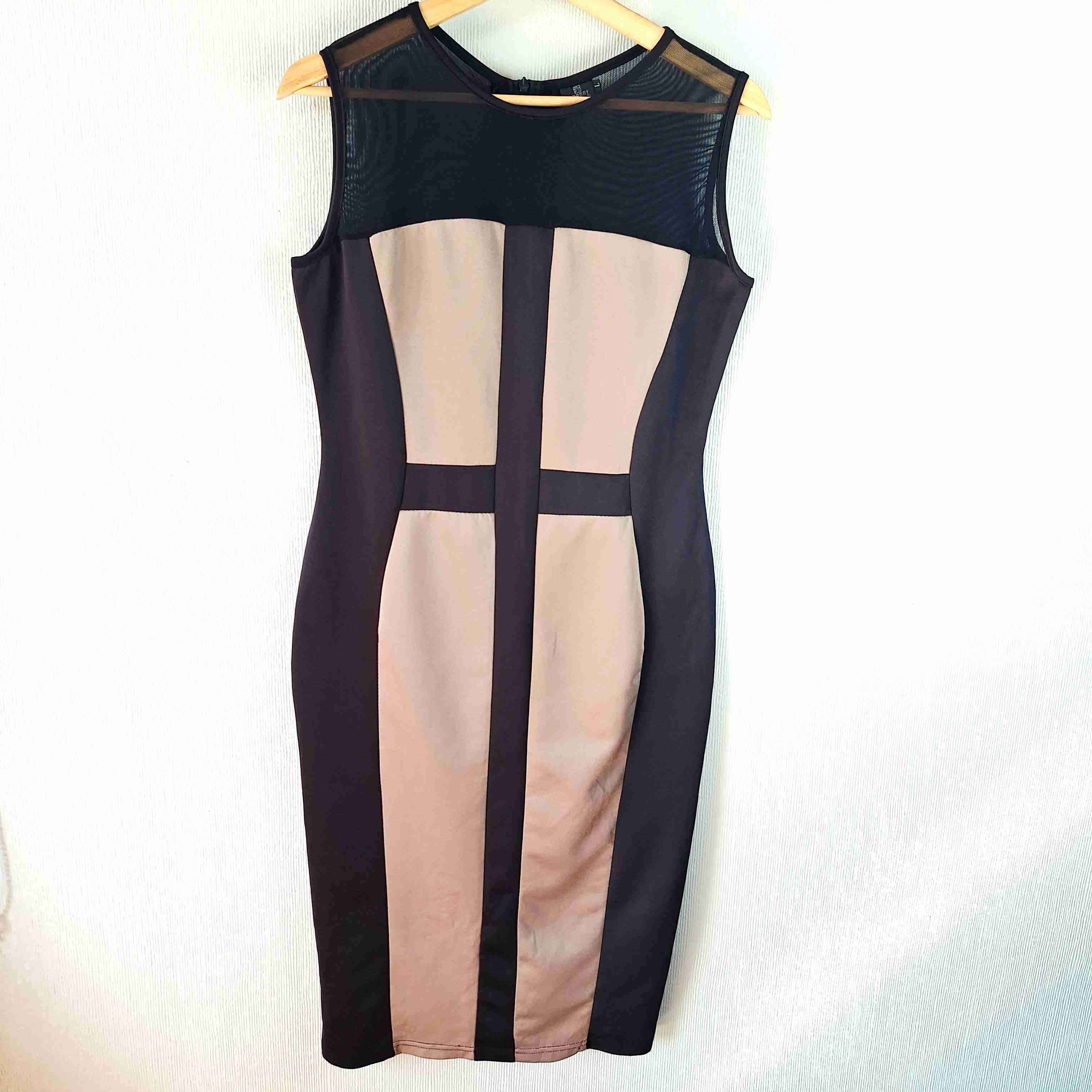 Vestido ajustado beige y negro - miniatura 1