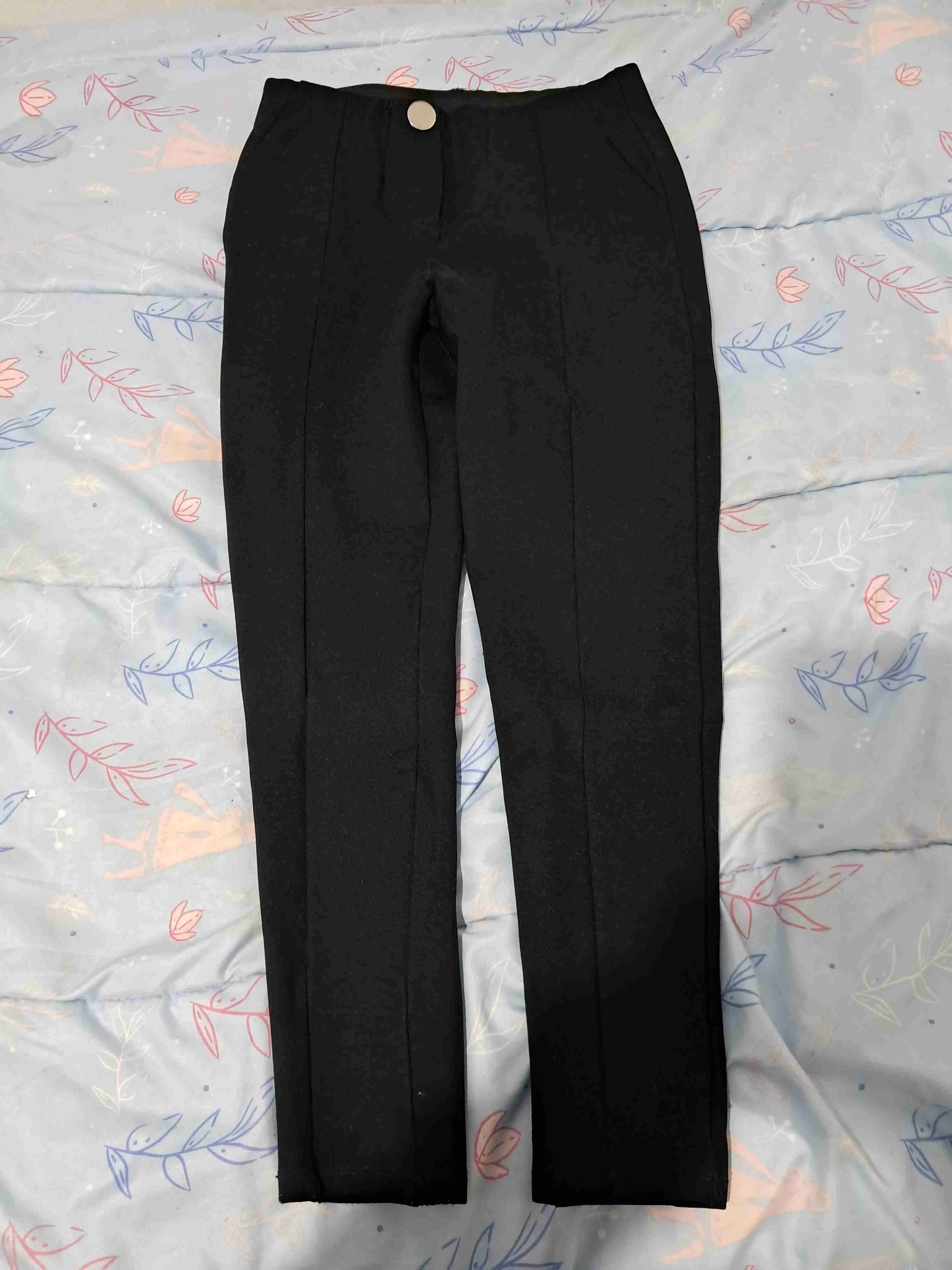 Pantalón negro casual