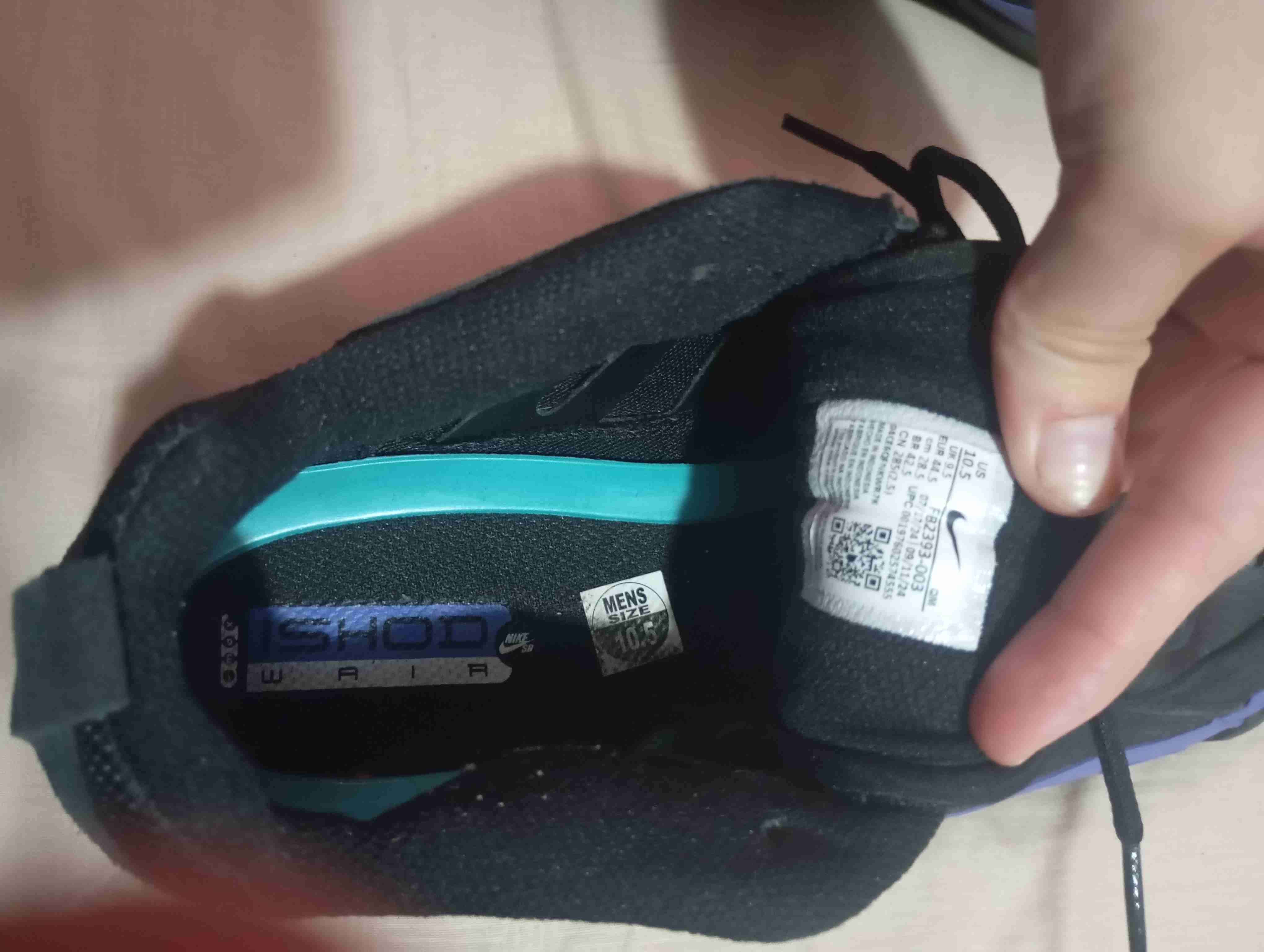 Zapatillas deportivas negras y moradas - 3