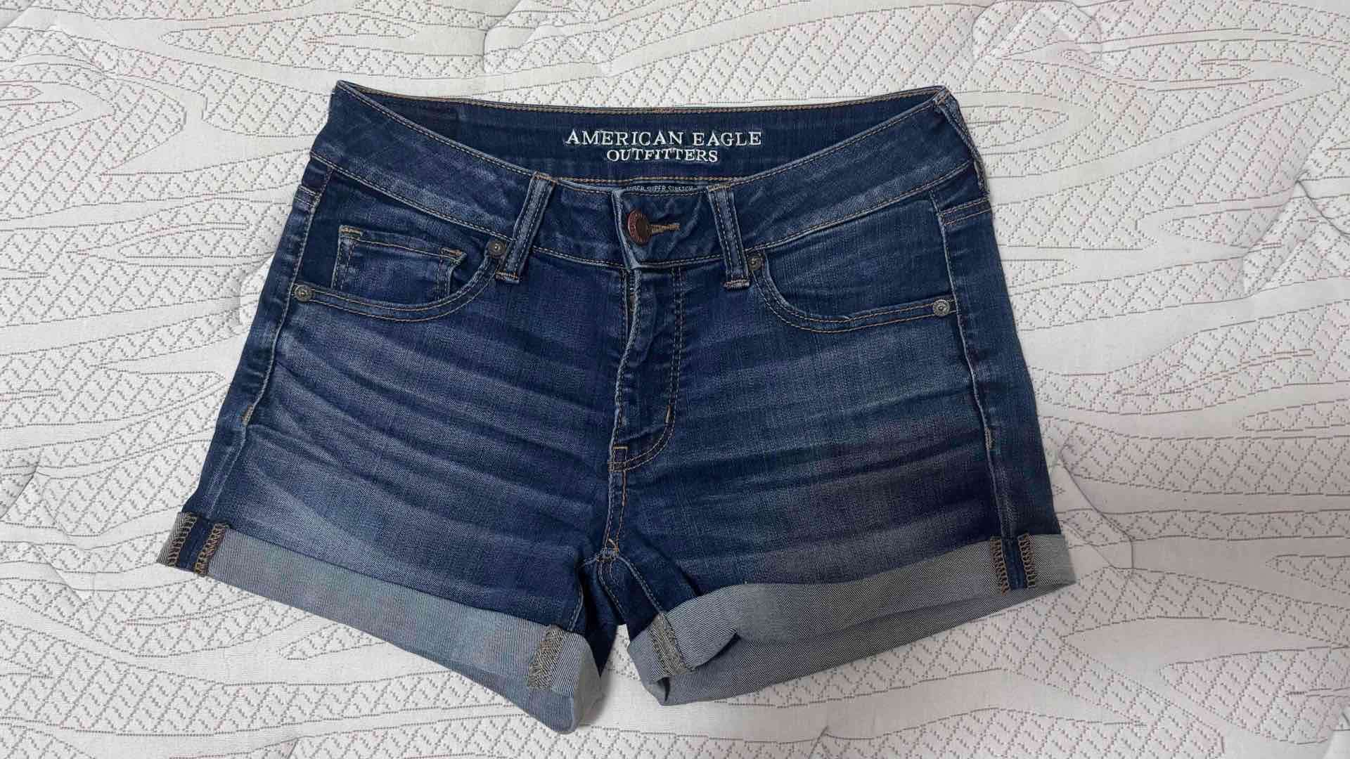 Shorts, faldas y poleras - miniatura 1