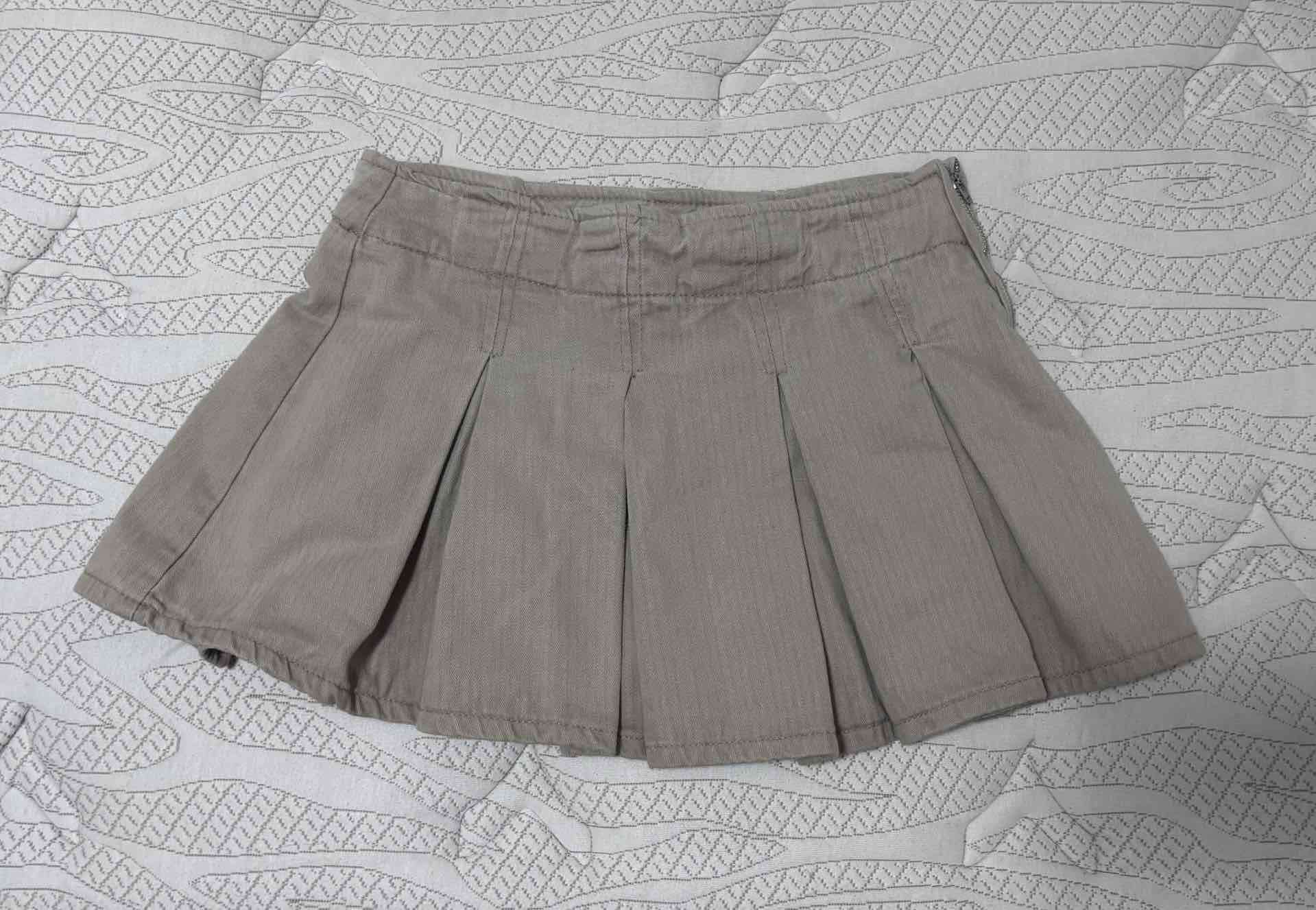 Shorts, faldas y poleras - miniatura 2