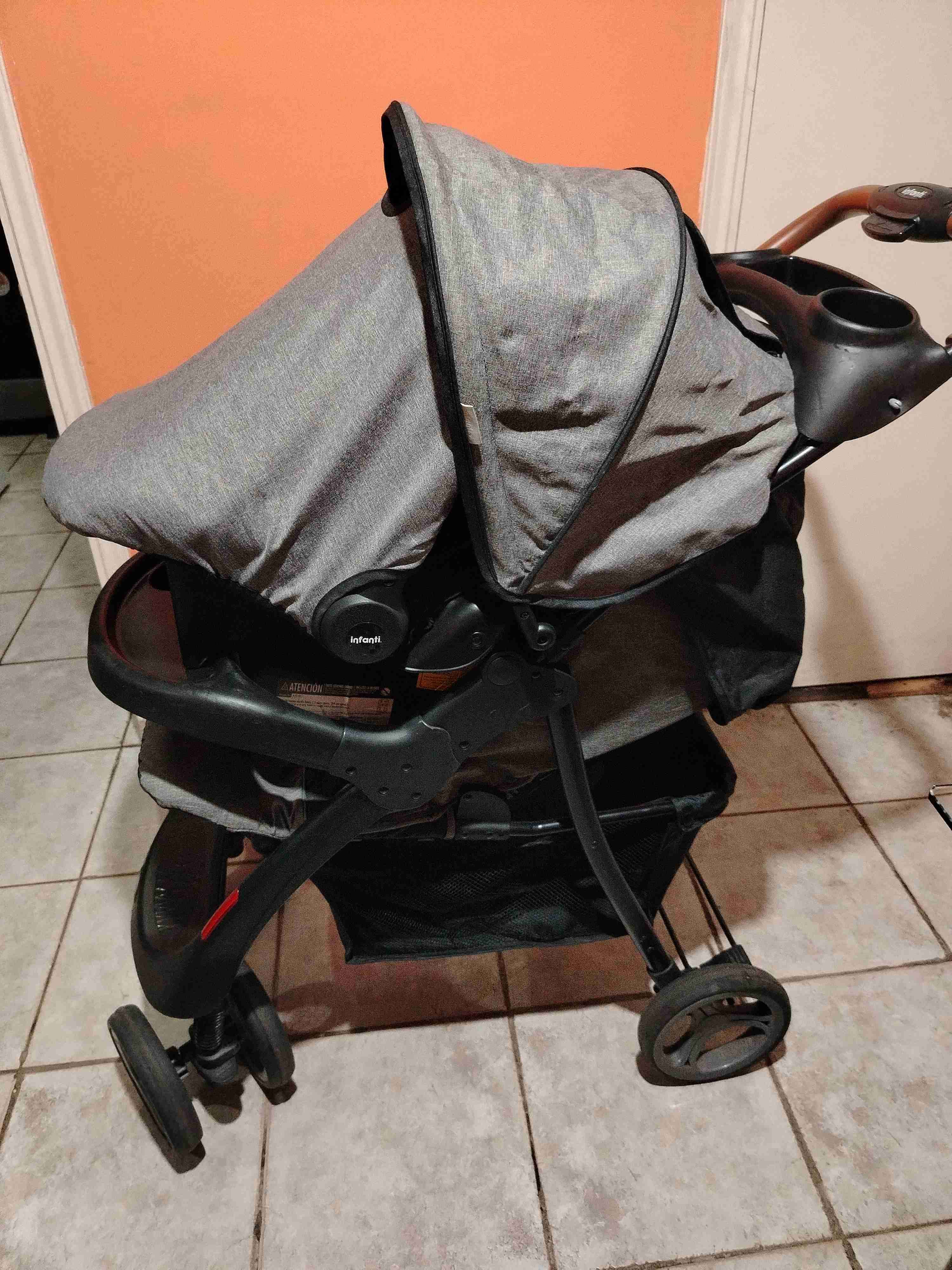 Coche y silla de auto gris infanti - 2