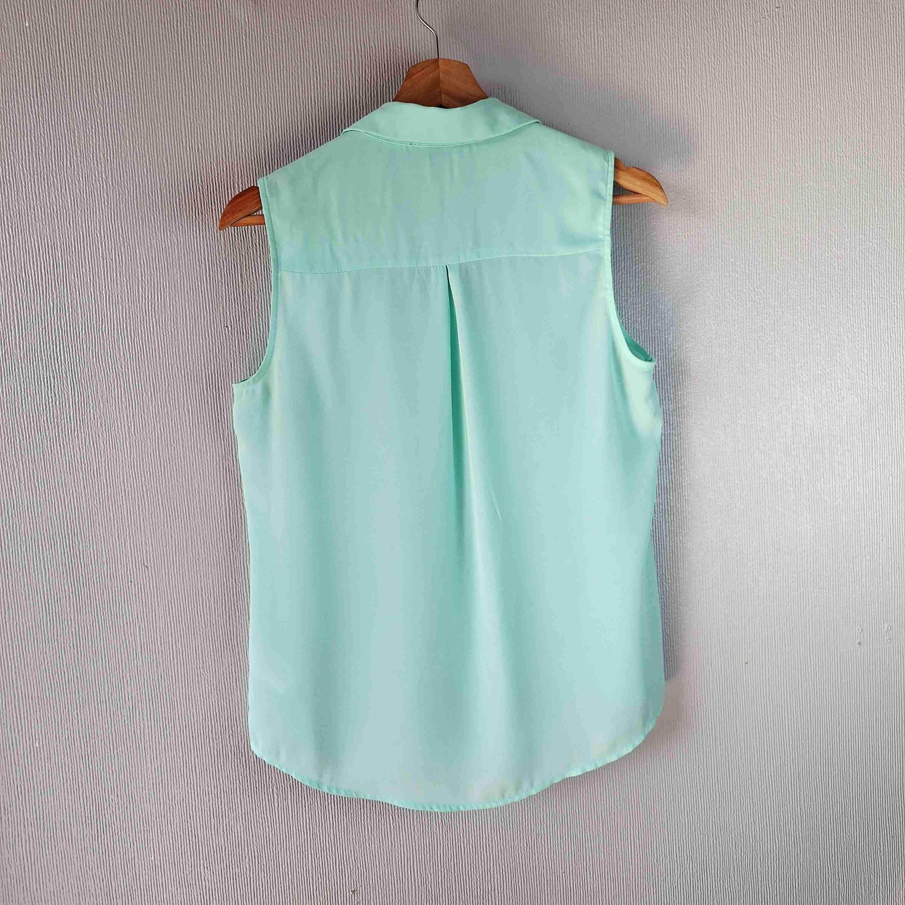 Blusa Forever 21 sin mangas verde menta - 3