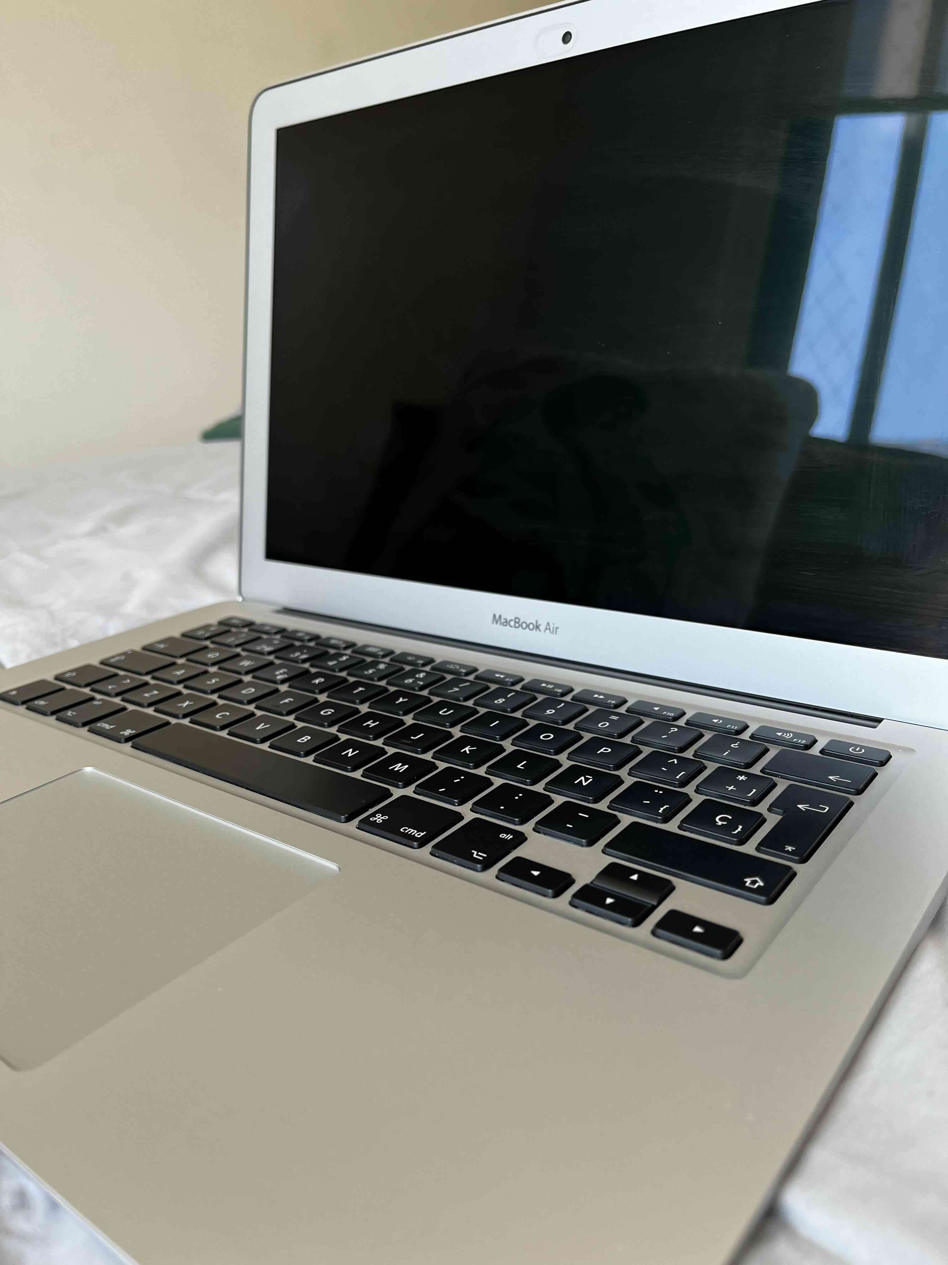 Laptop MacBook Air usada - 4