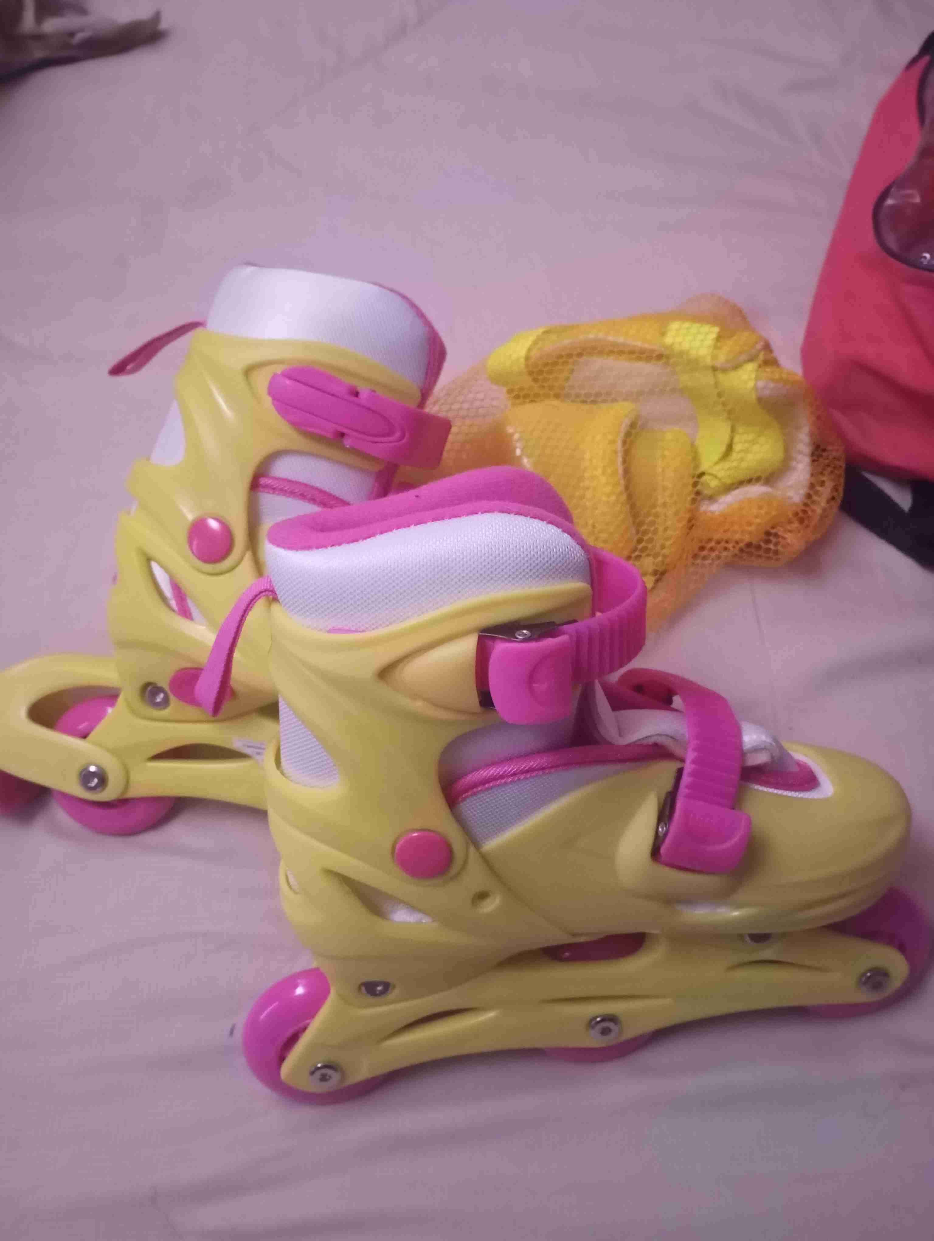 Patines amarillos y rosas - miniatura 1