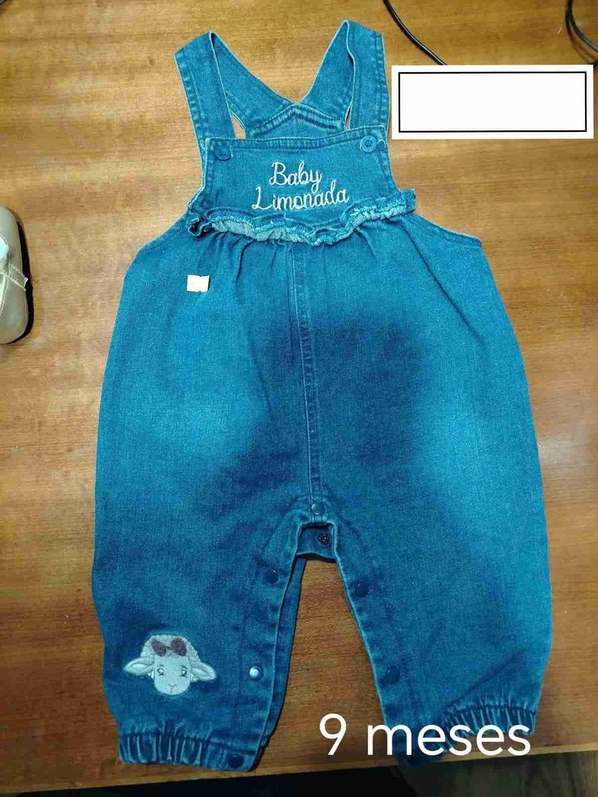 Ropa de bebé variada - miniatura 5