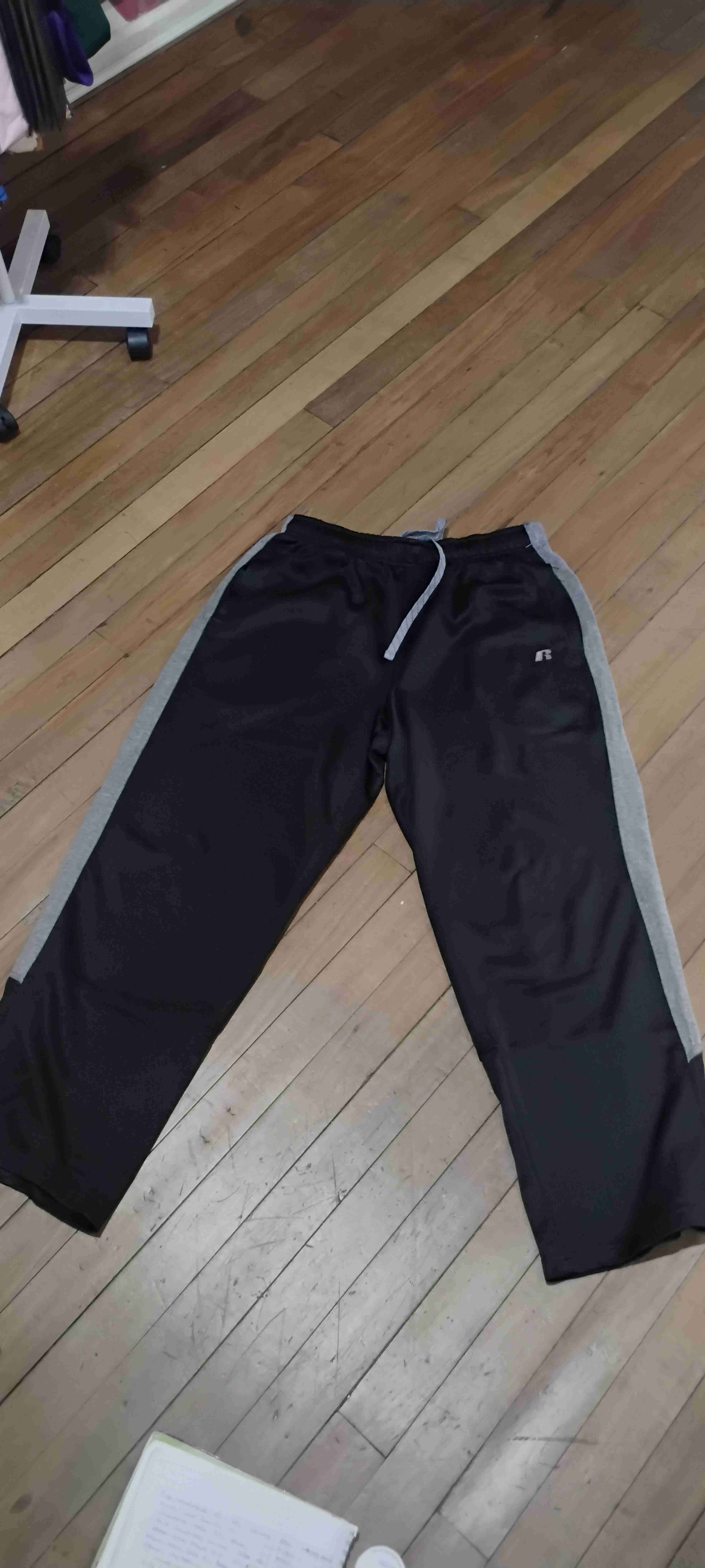 Pantalón deportivo negro y gris - 1