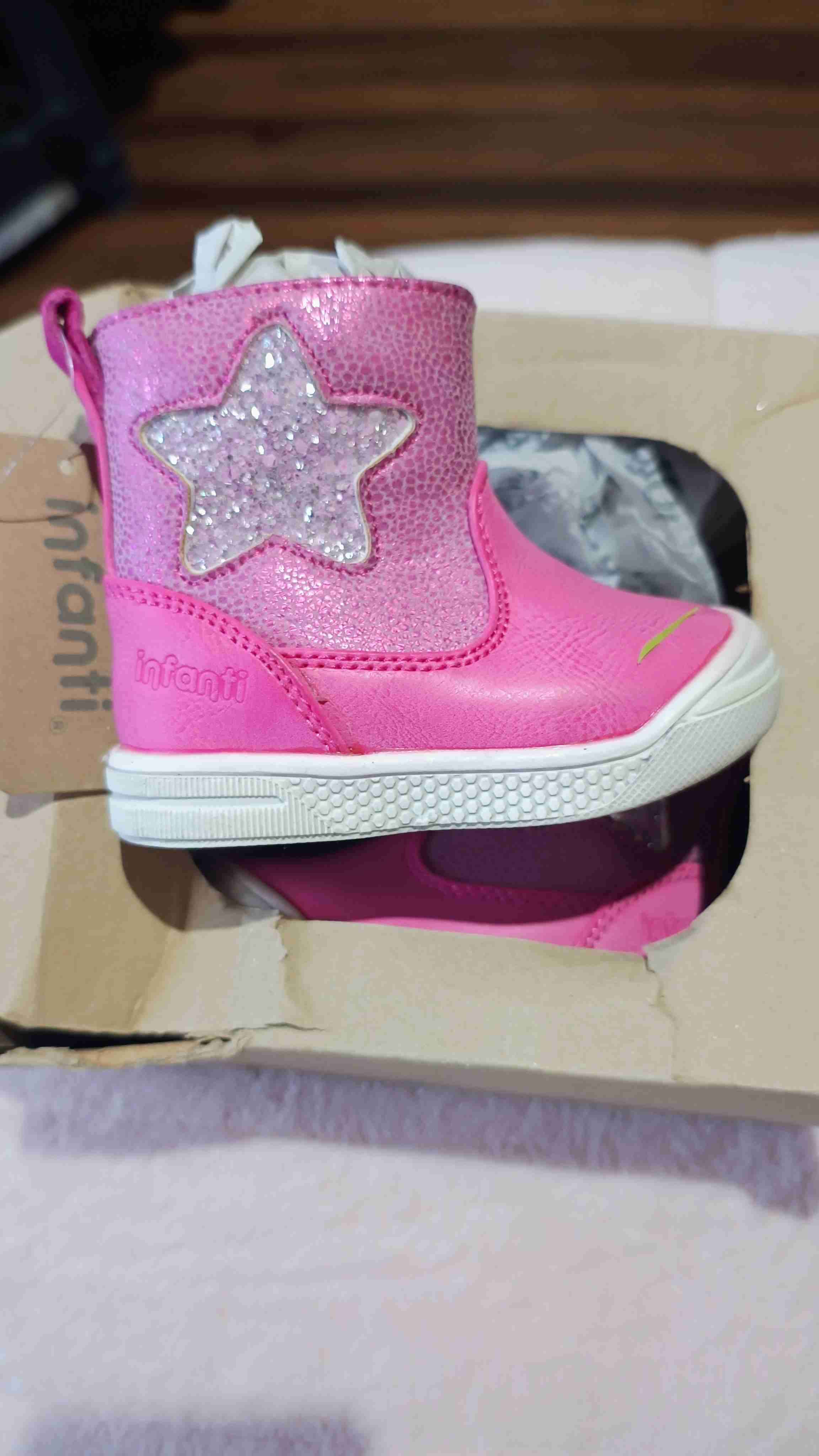 Botas infantiles rosas con estrella 18. - miniatura 1