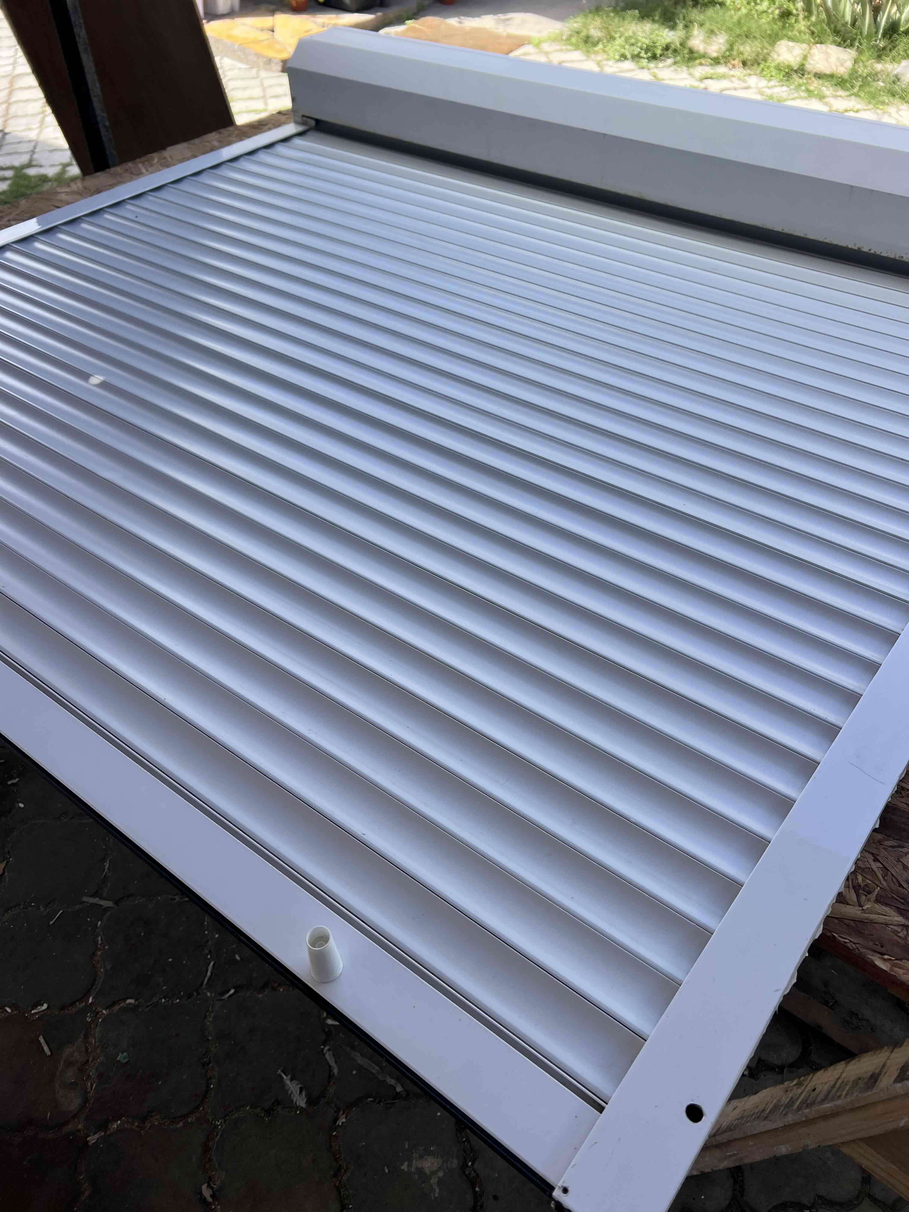 Persiana de seguridad para ventanas en aluminio - 1