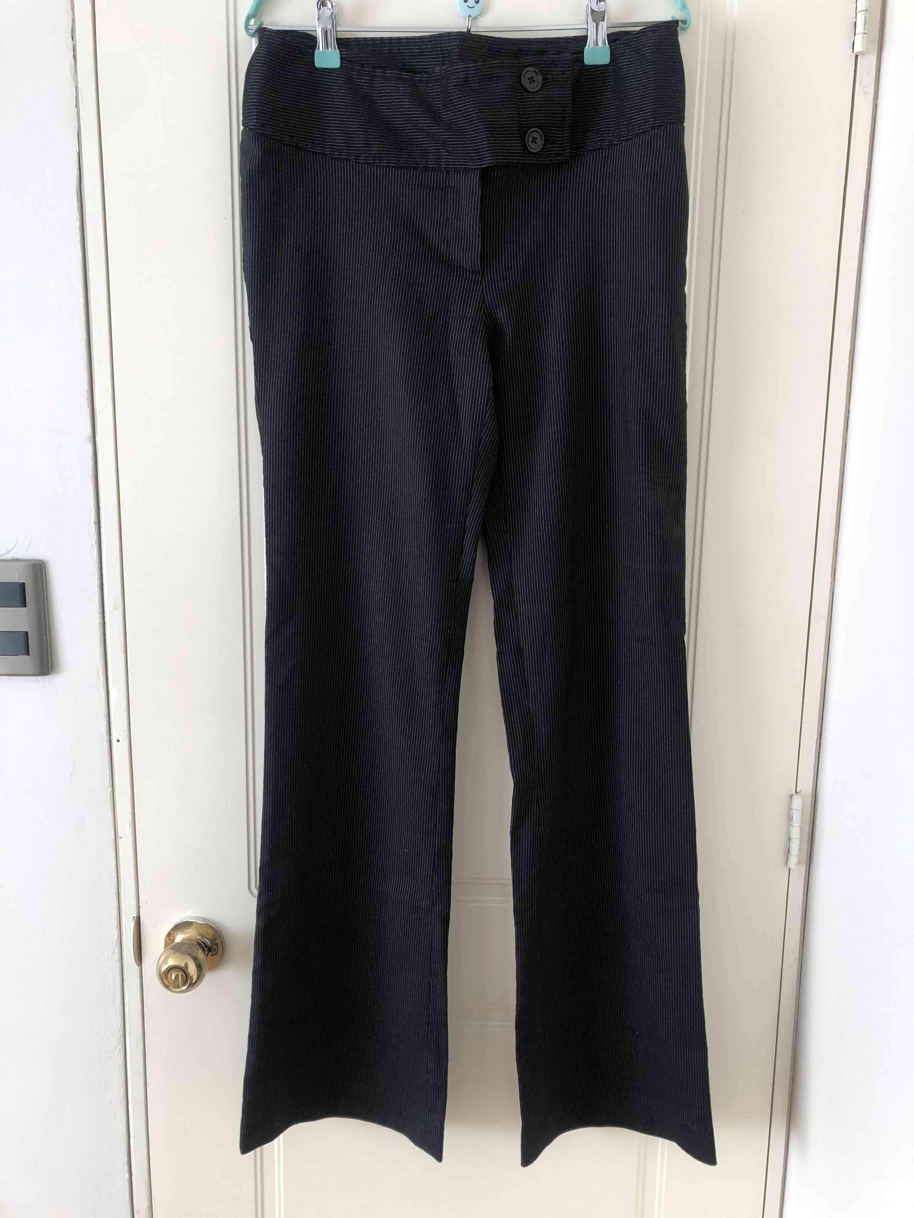 Pantalones negros de vestir