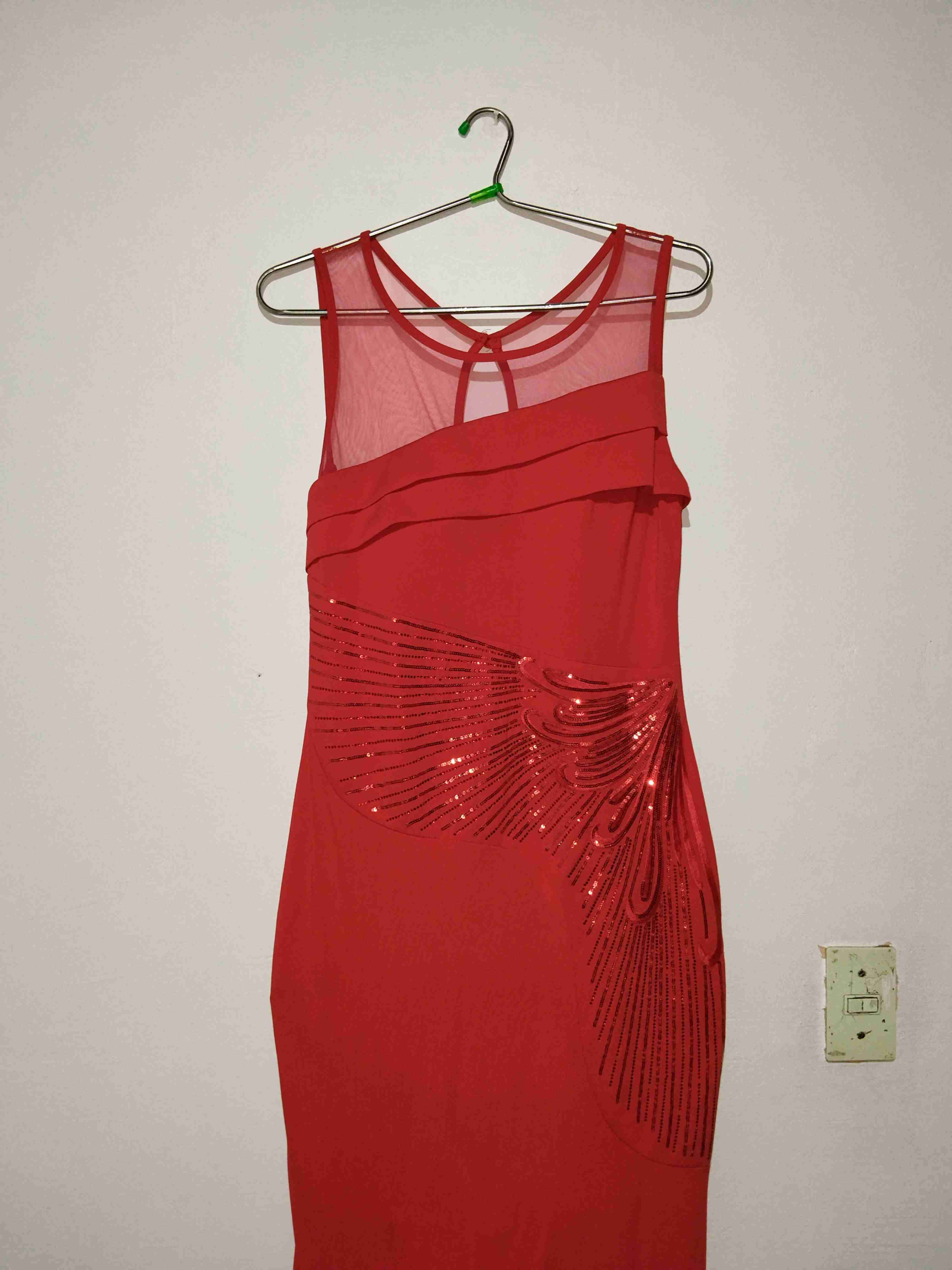 Vestido largo rojo con lentejuelas - 2
