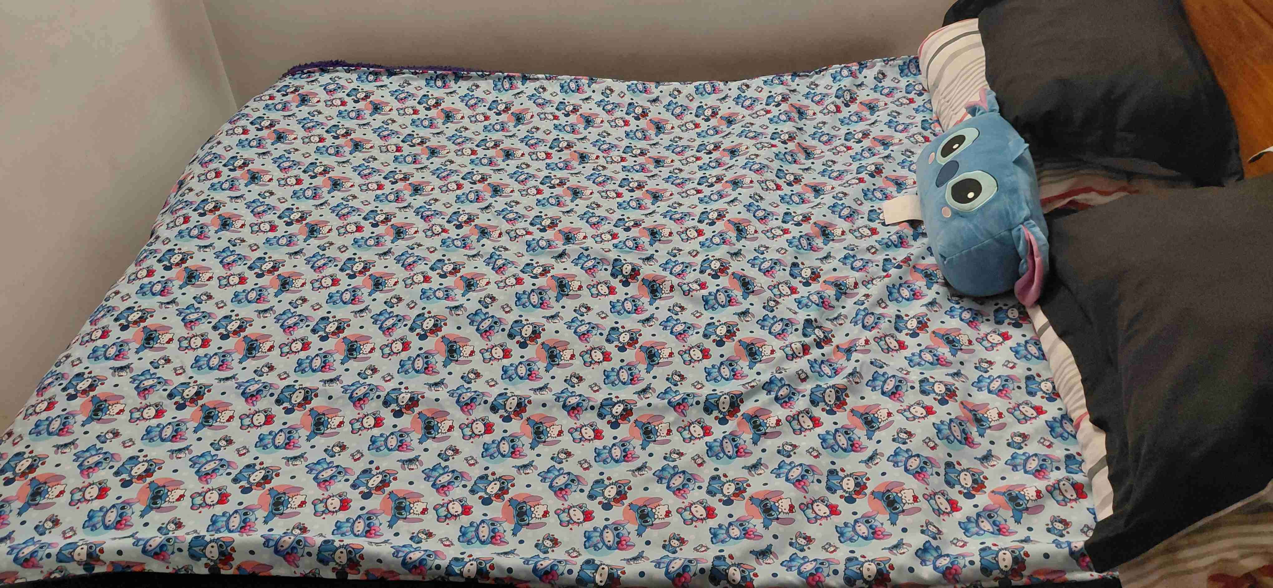 Frazada infantil con diseño de disney - miniatura 1