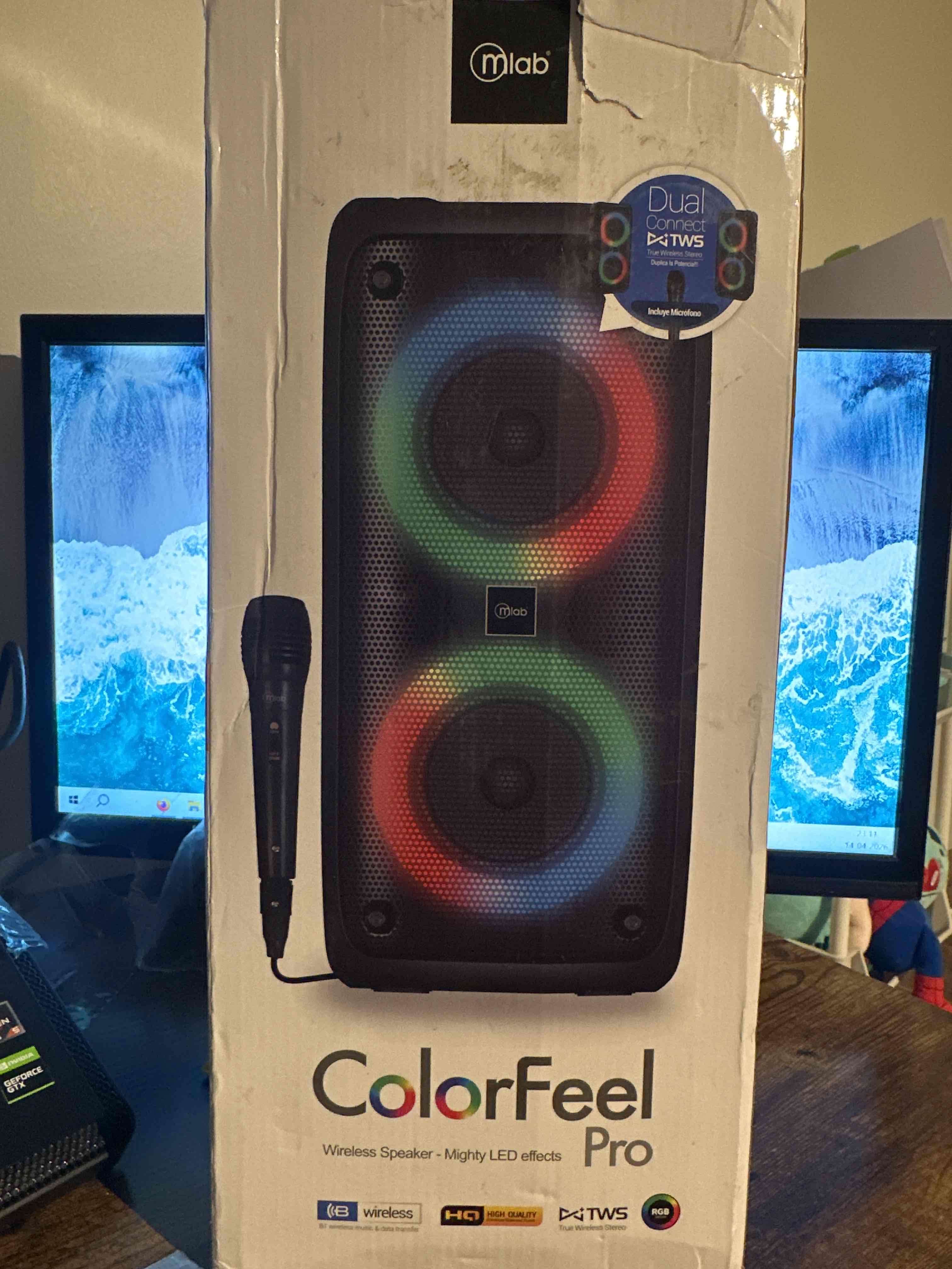 Parlante ColorFeel Pro con micrófono - 1