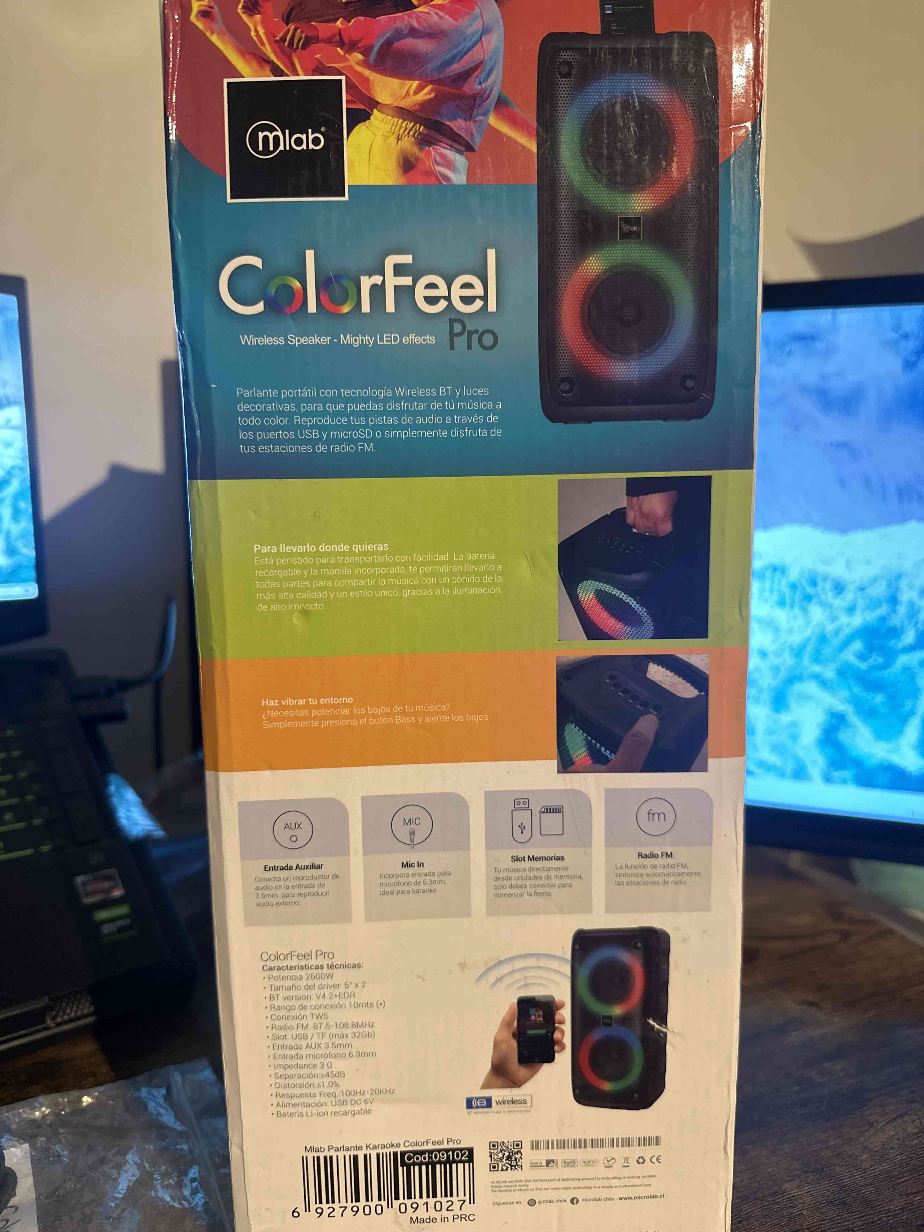 Parlante ColorFeel Pro con micrófono - 3