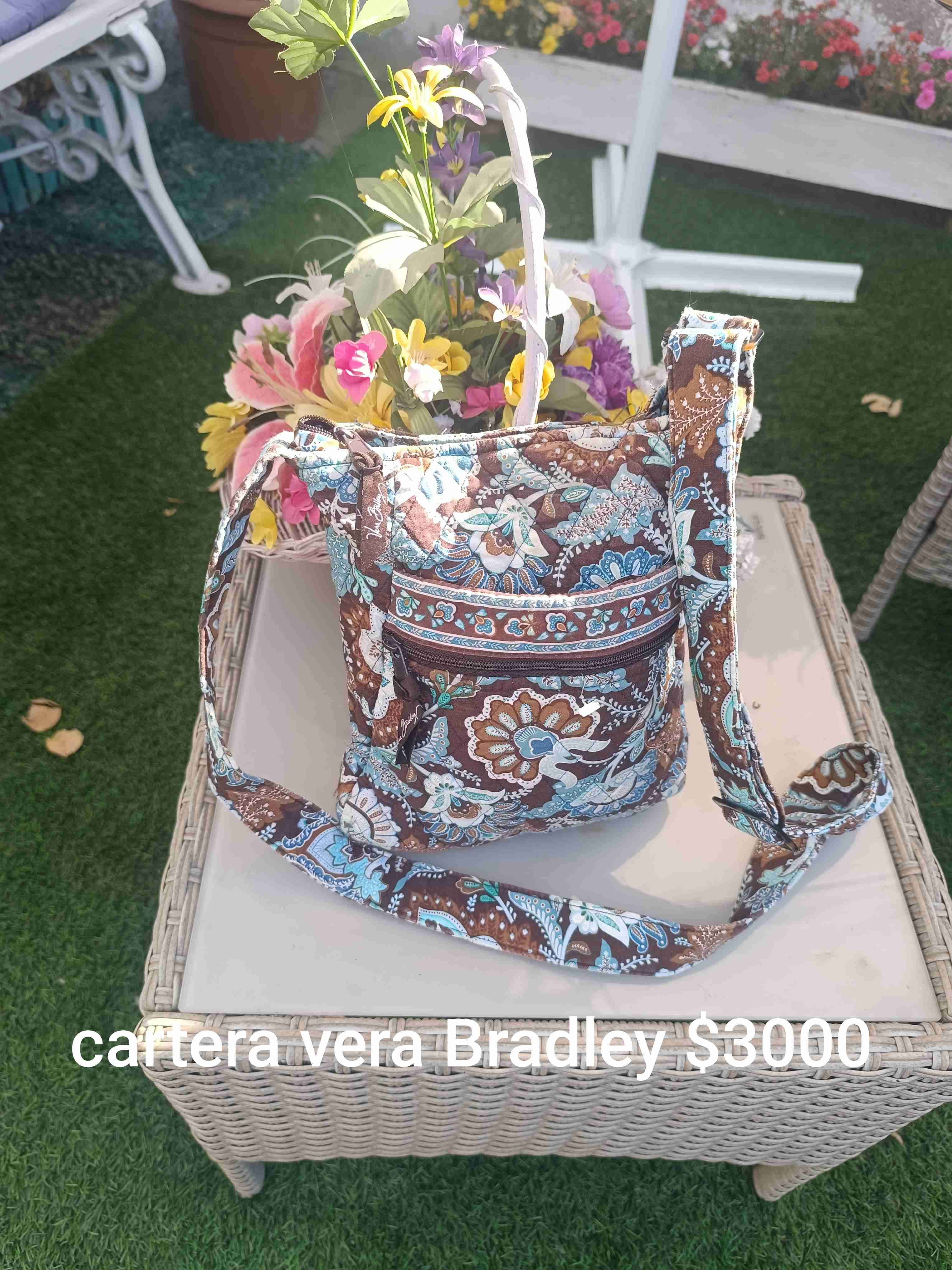 Cartera Vera Bradley floral