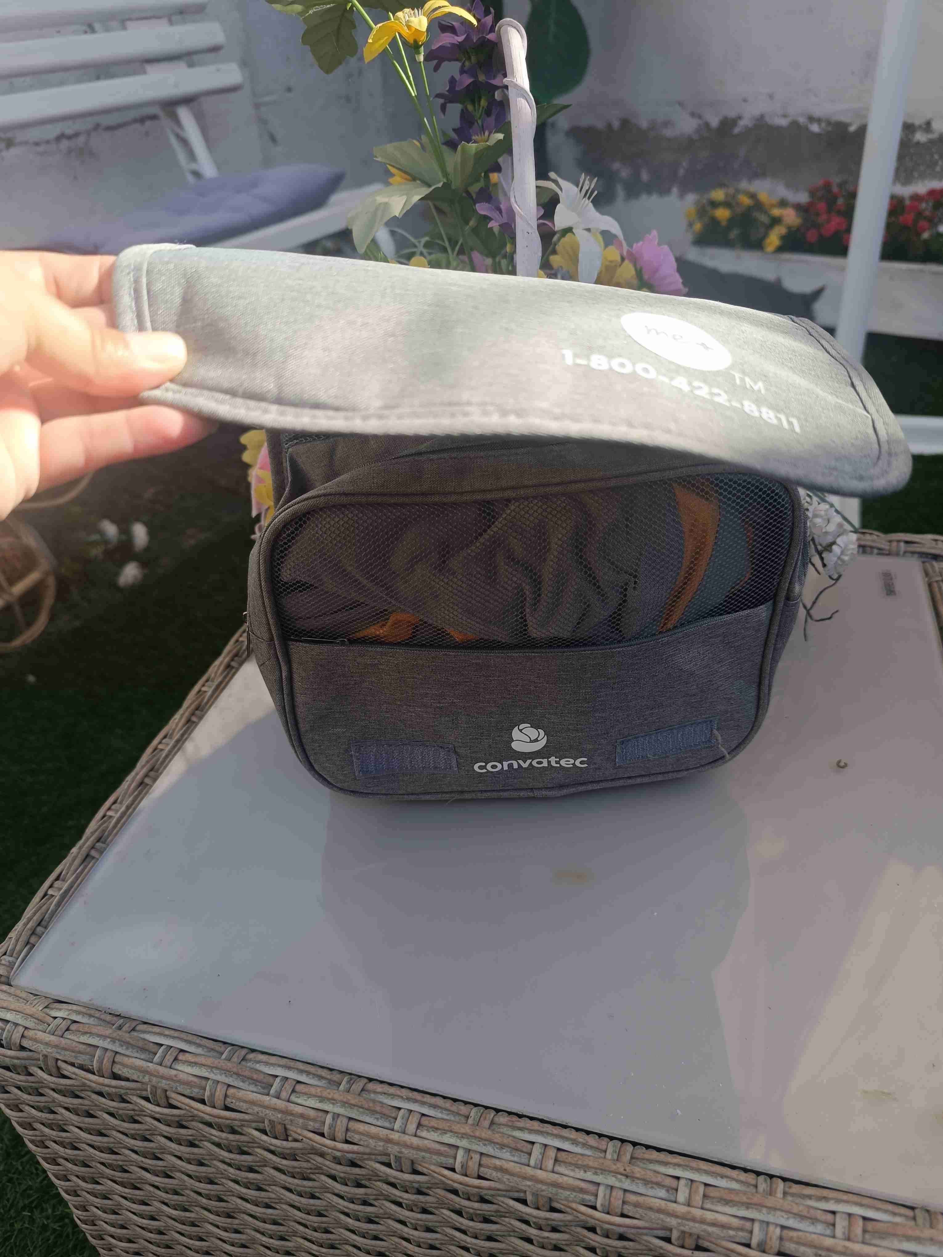 Neceser gris de viaje - miniatura 2