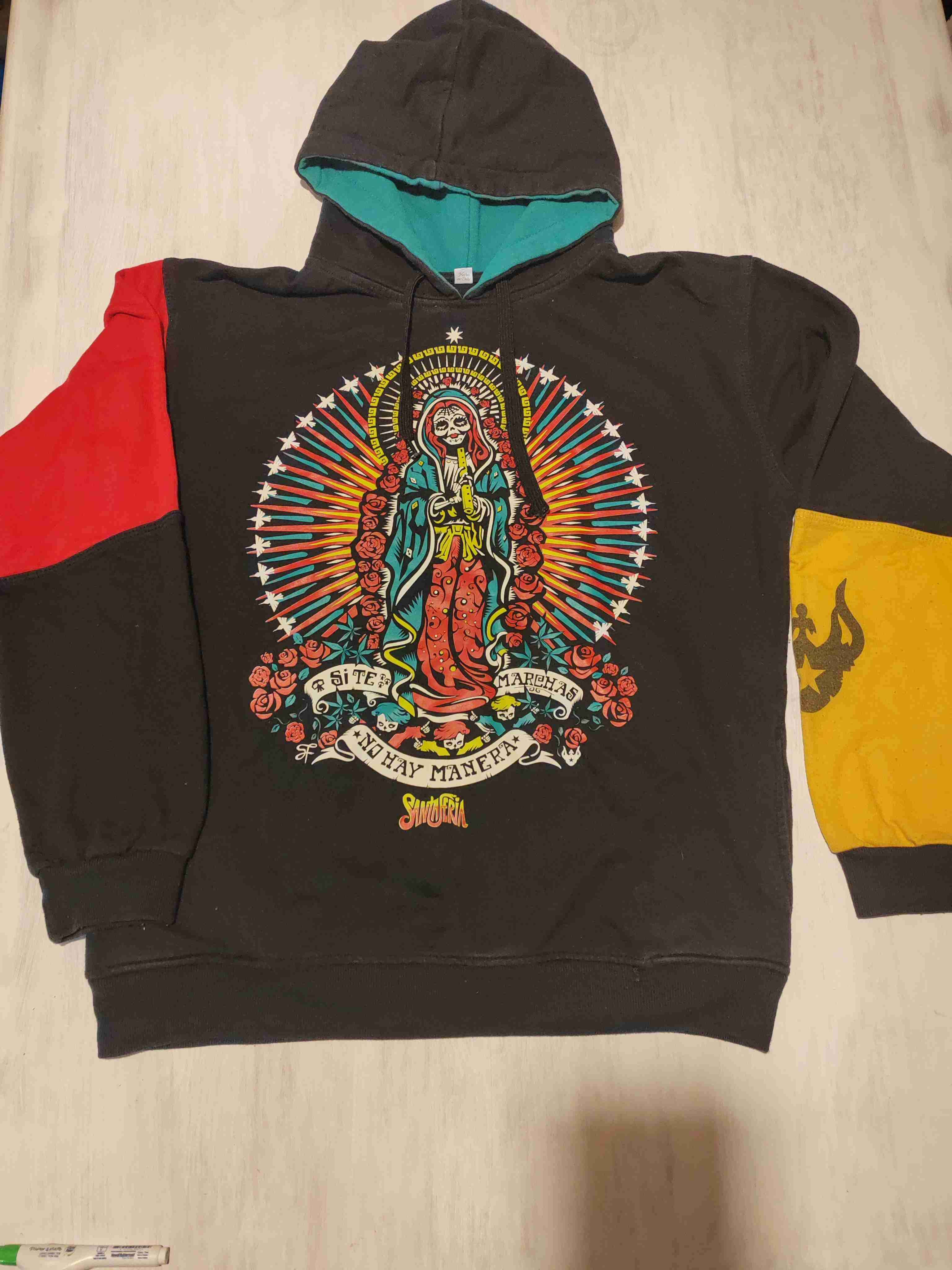 Polerón con capucha estampado colorido - 1