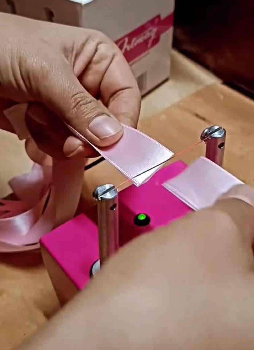 Máquina cortadora y selladora de telas - 3