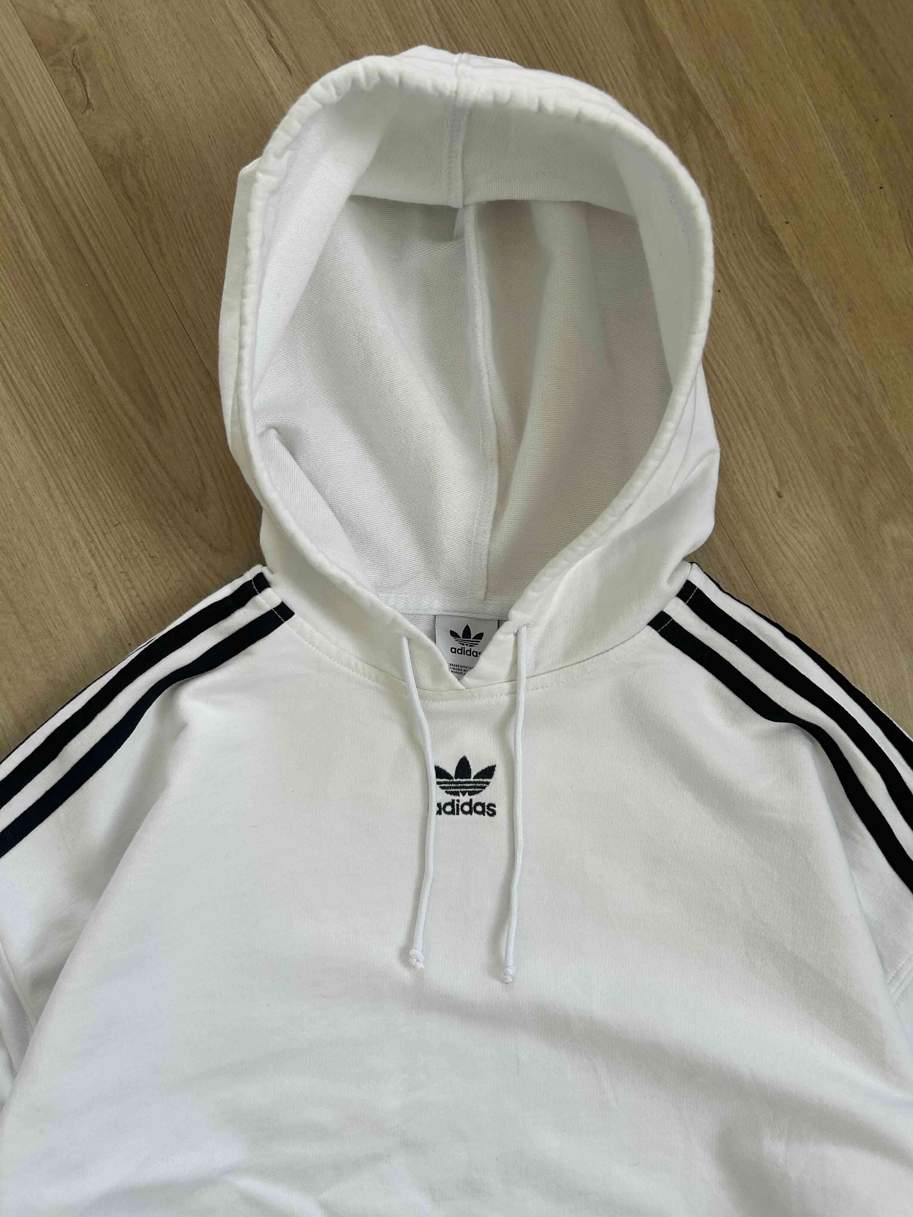Polerón blanco Adidas con capucha - miniatura 4