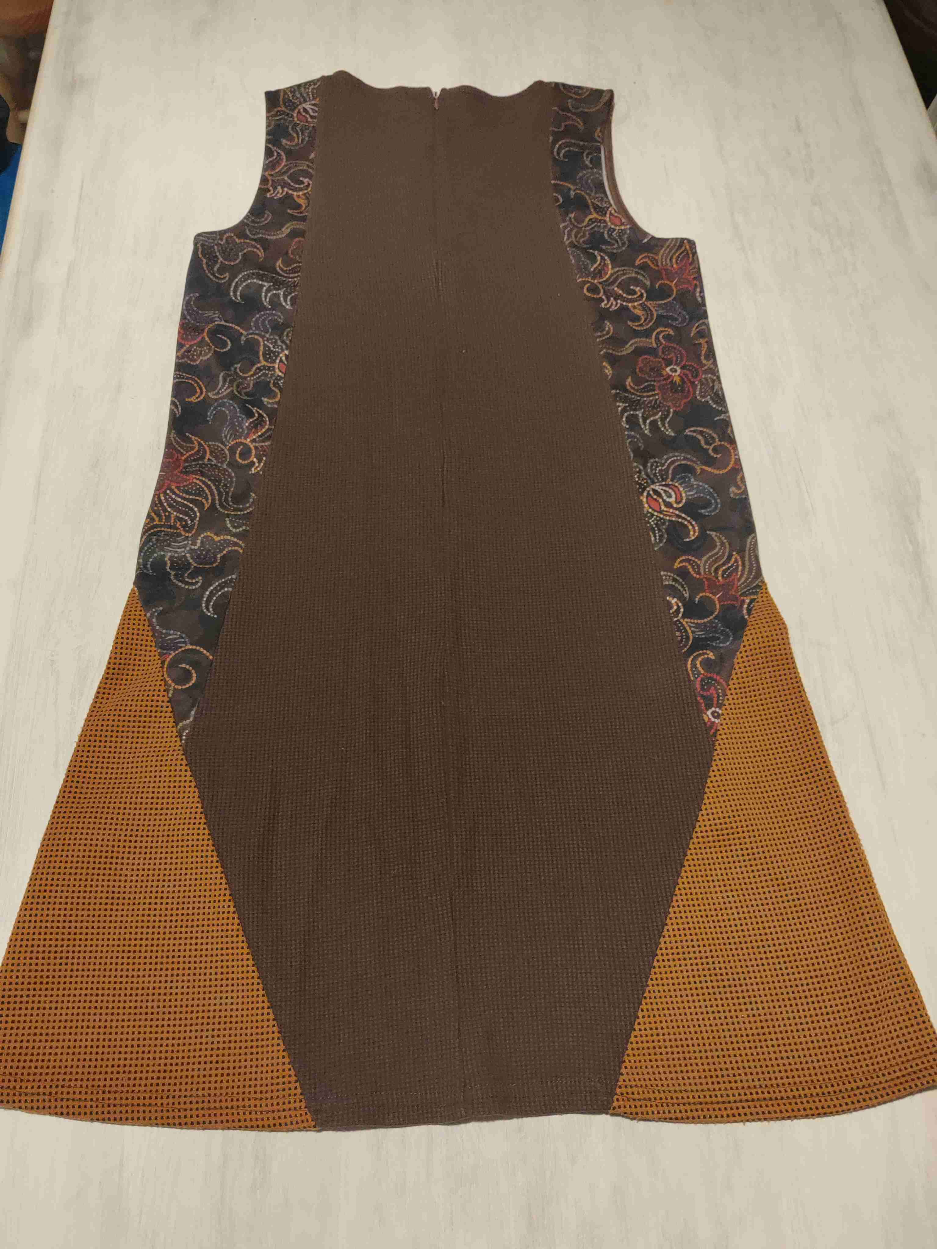 Vestido sin mangas marrón - miniatura 3