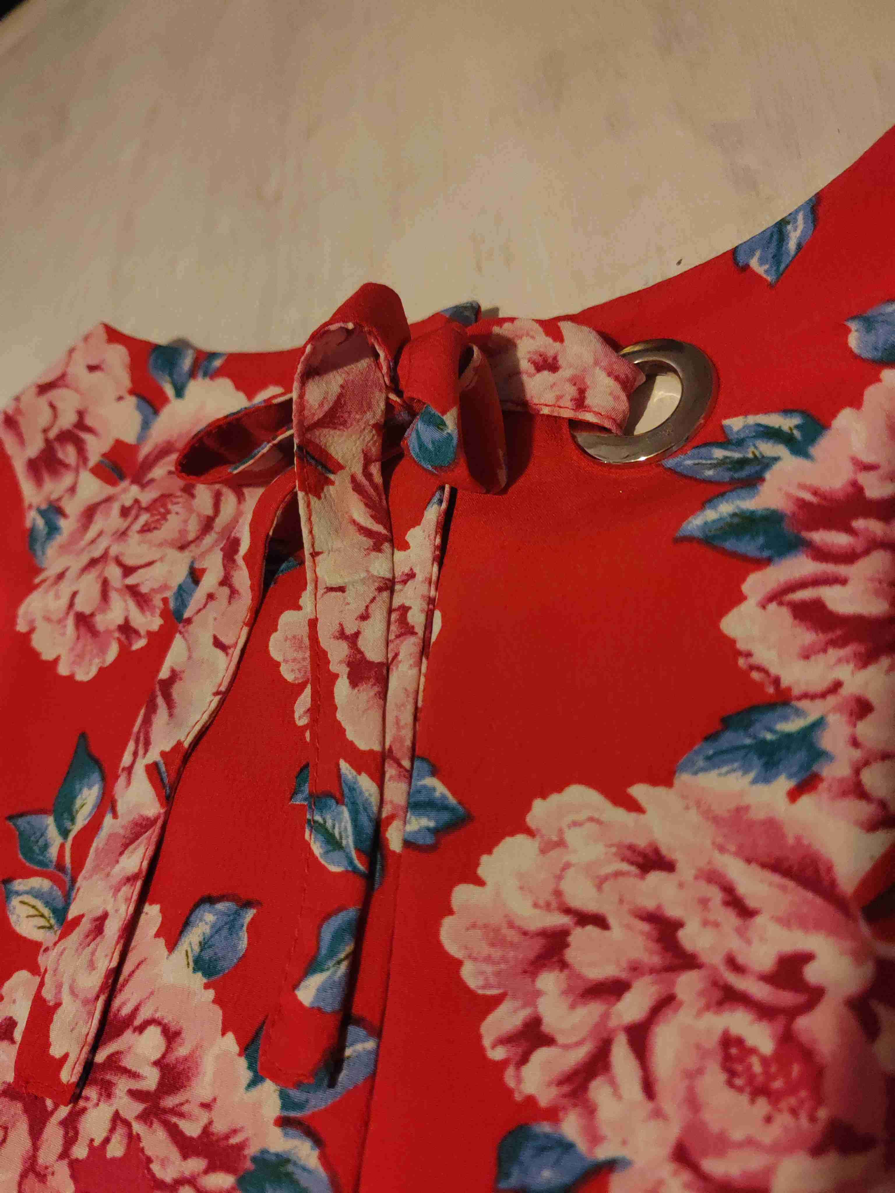 Vestido floral rojo manga acampanada - miniatura 3