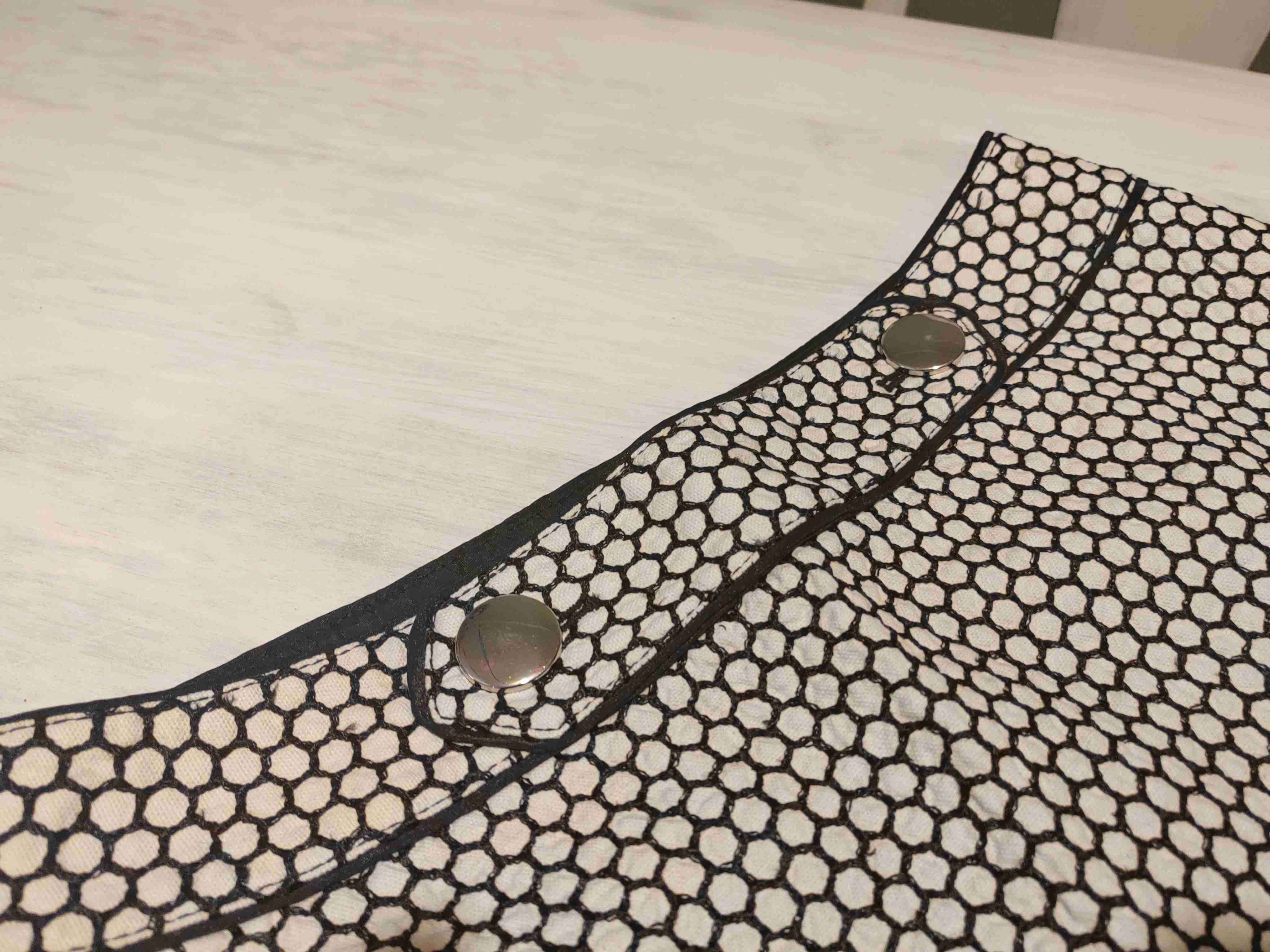 Falda corta con patrón geométrico - 2