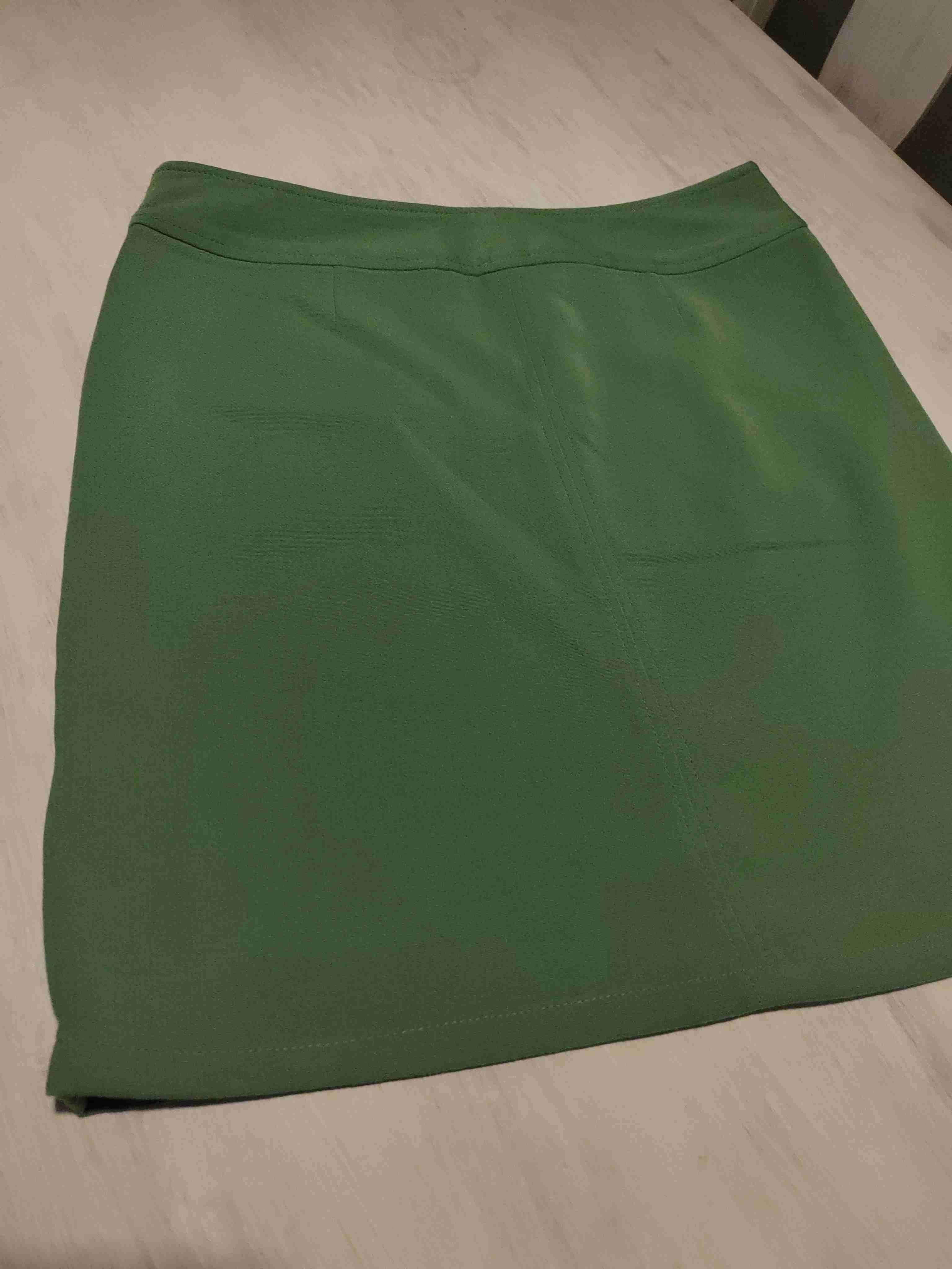 Falda verde con bolsillos - miniatura 3