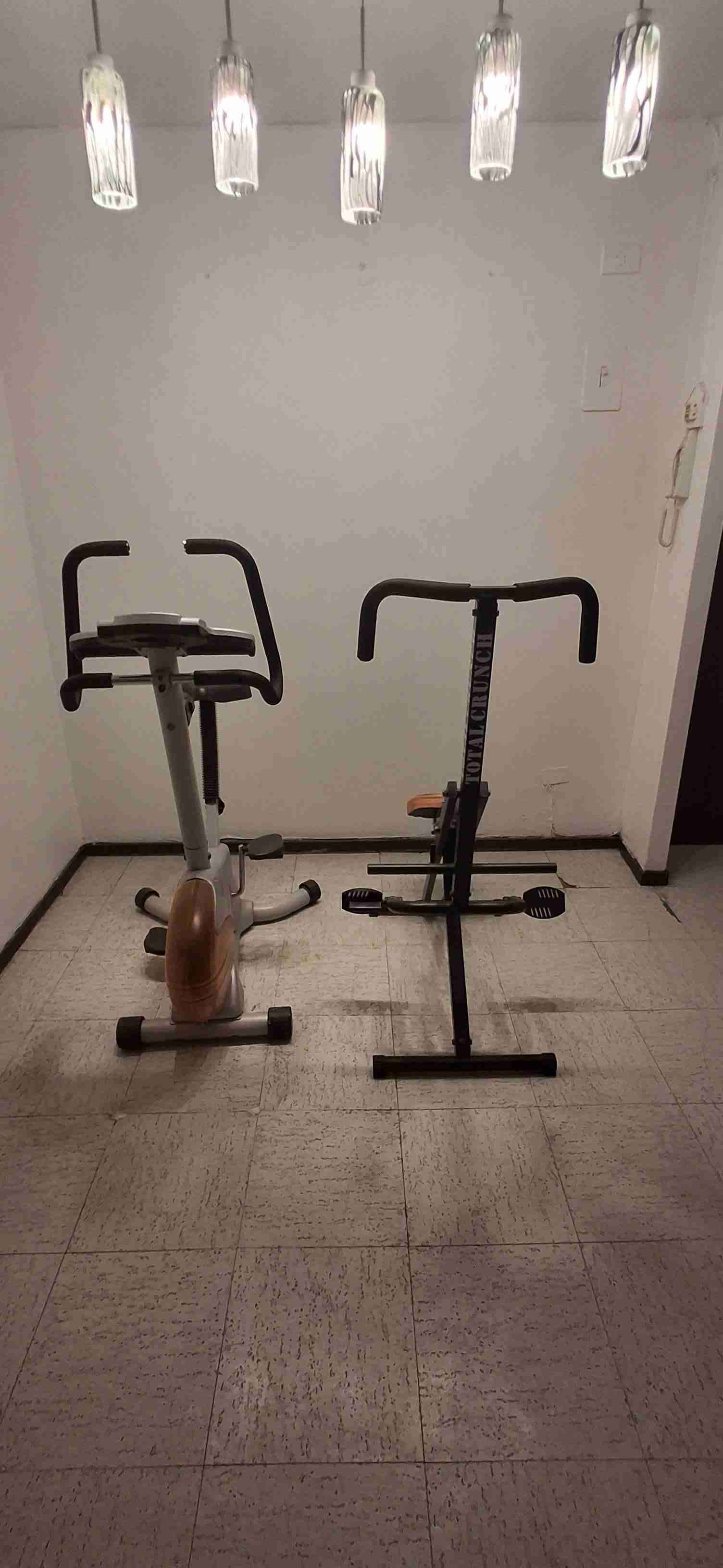 Bicicleta estática Proteus y Total Crunch - 2