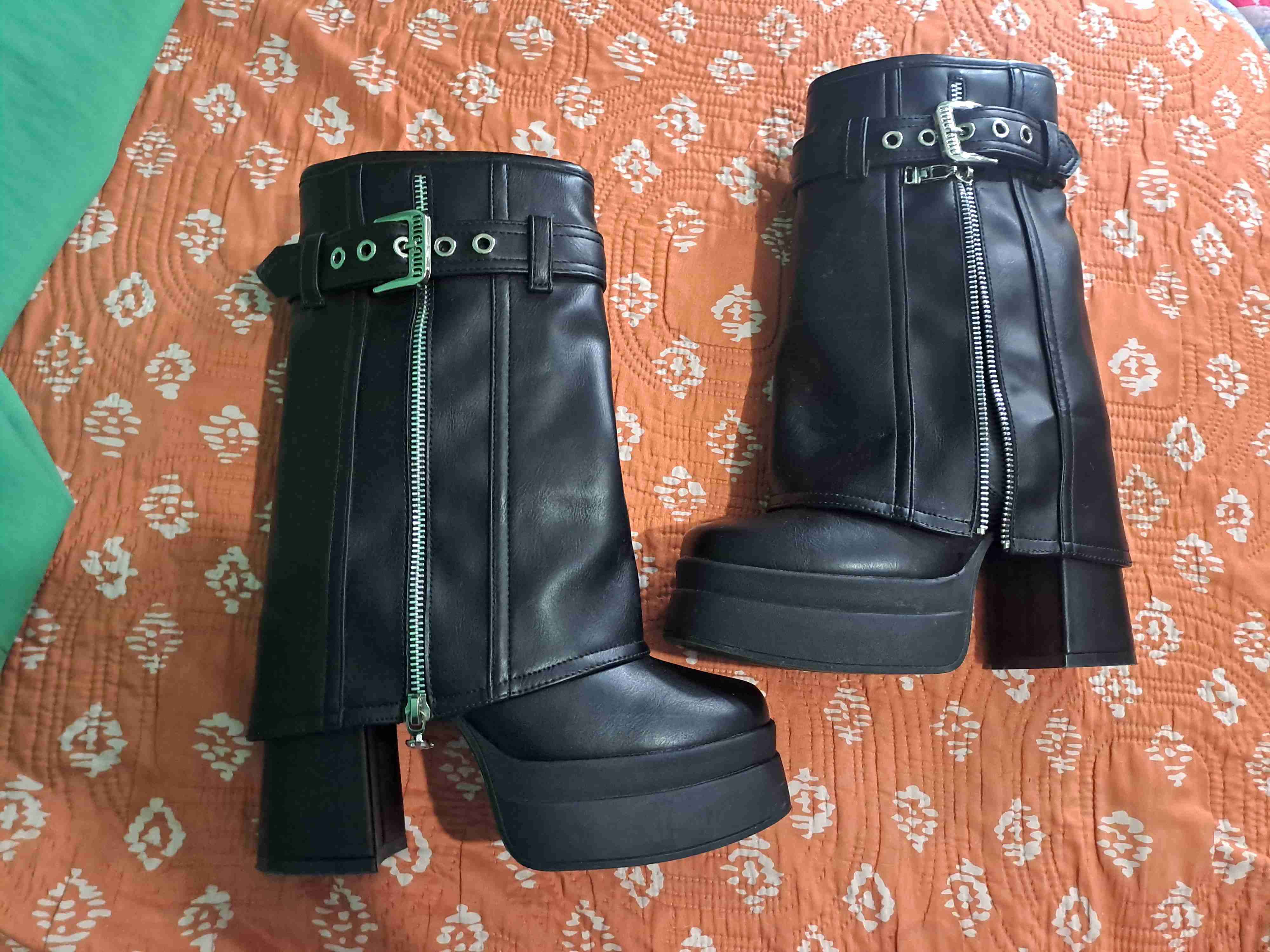 Botas negras de plataforma - 1