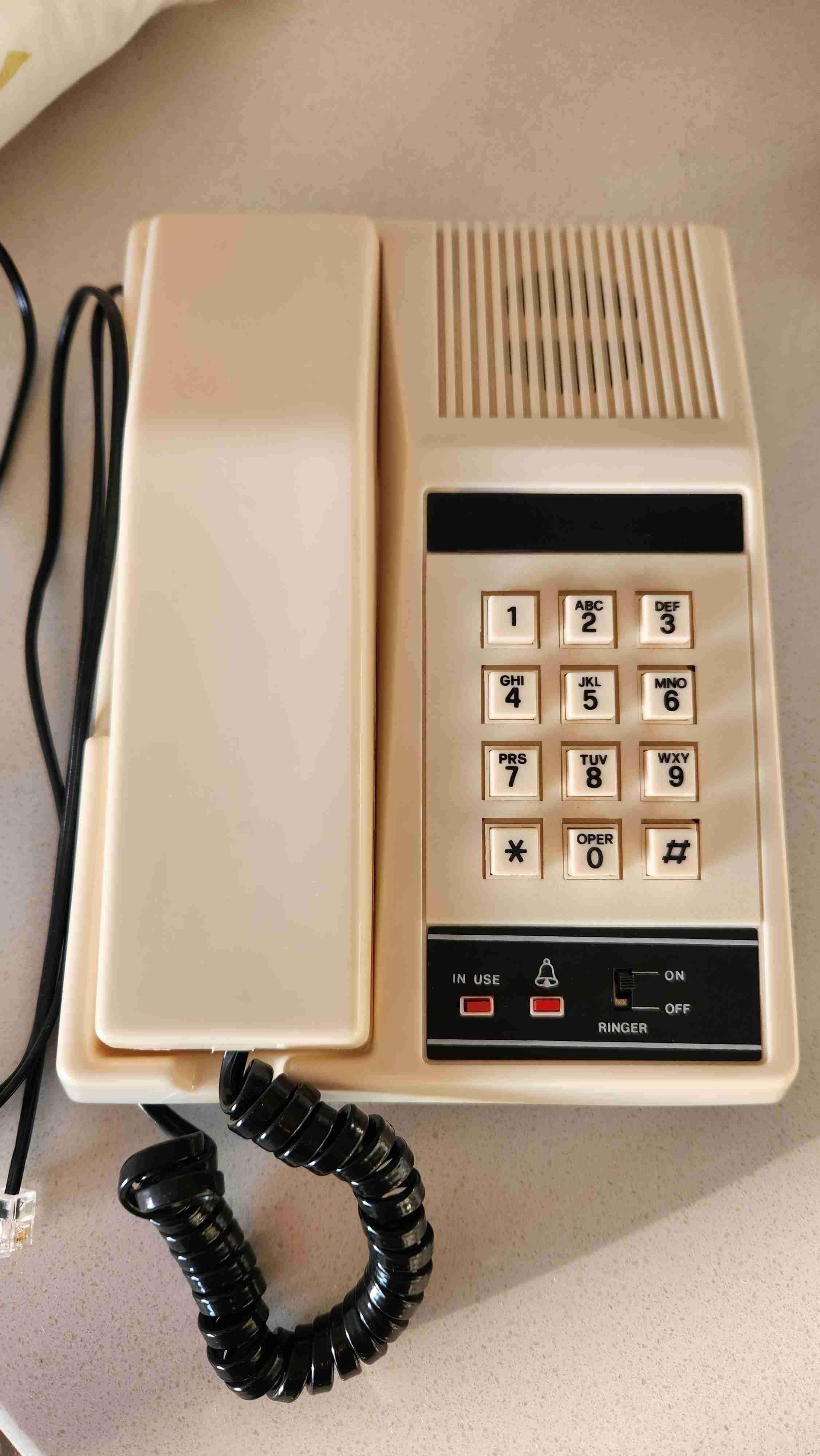 Teléfono de escritorio vintage - miniatura 2