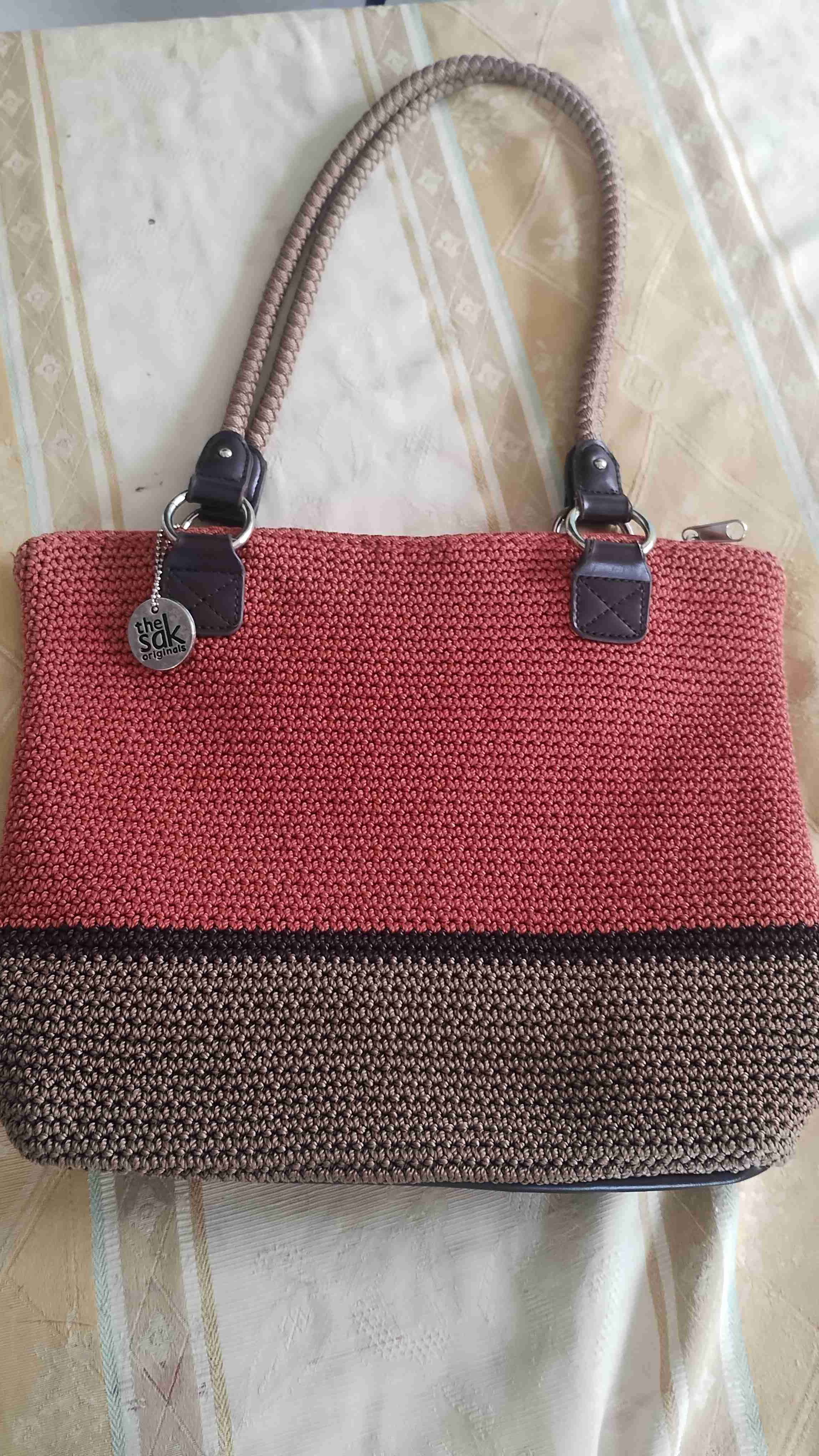 Cartera tejida color burdeos - miniatura 2