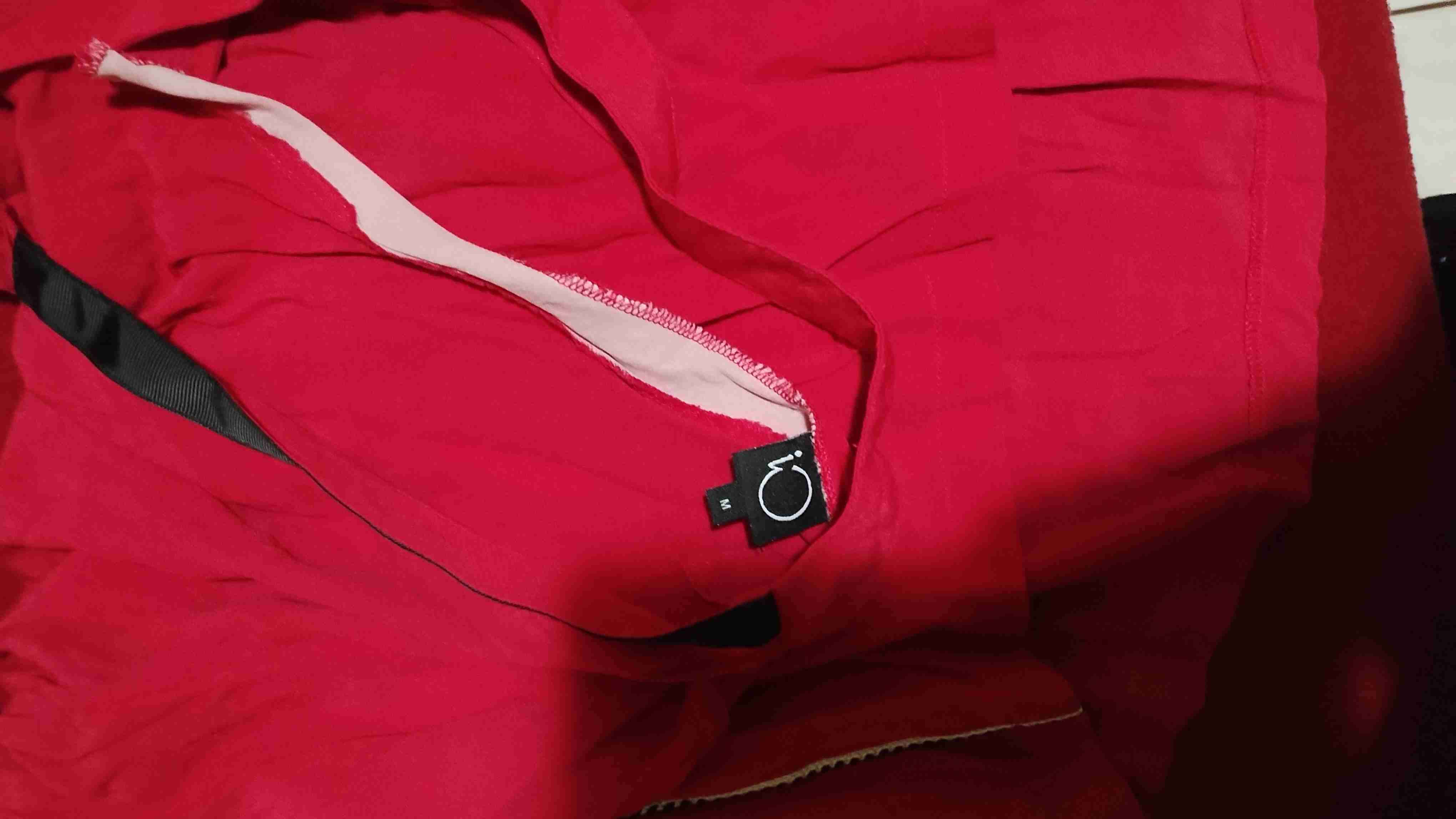 Blusa rojo con escote V - miniatura 3