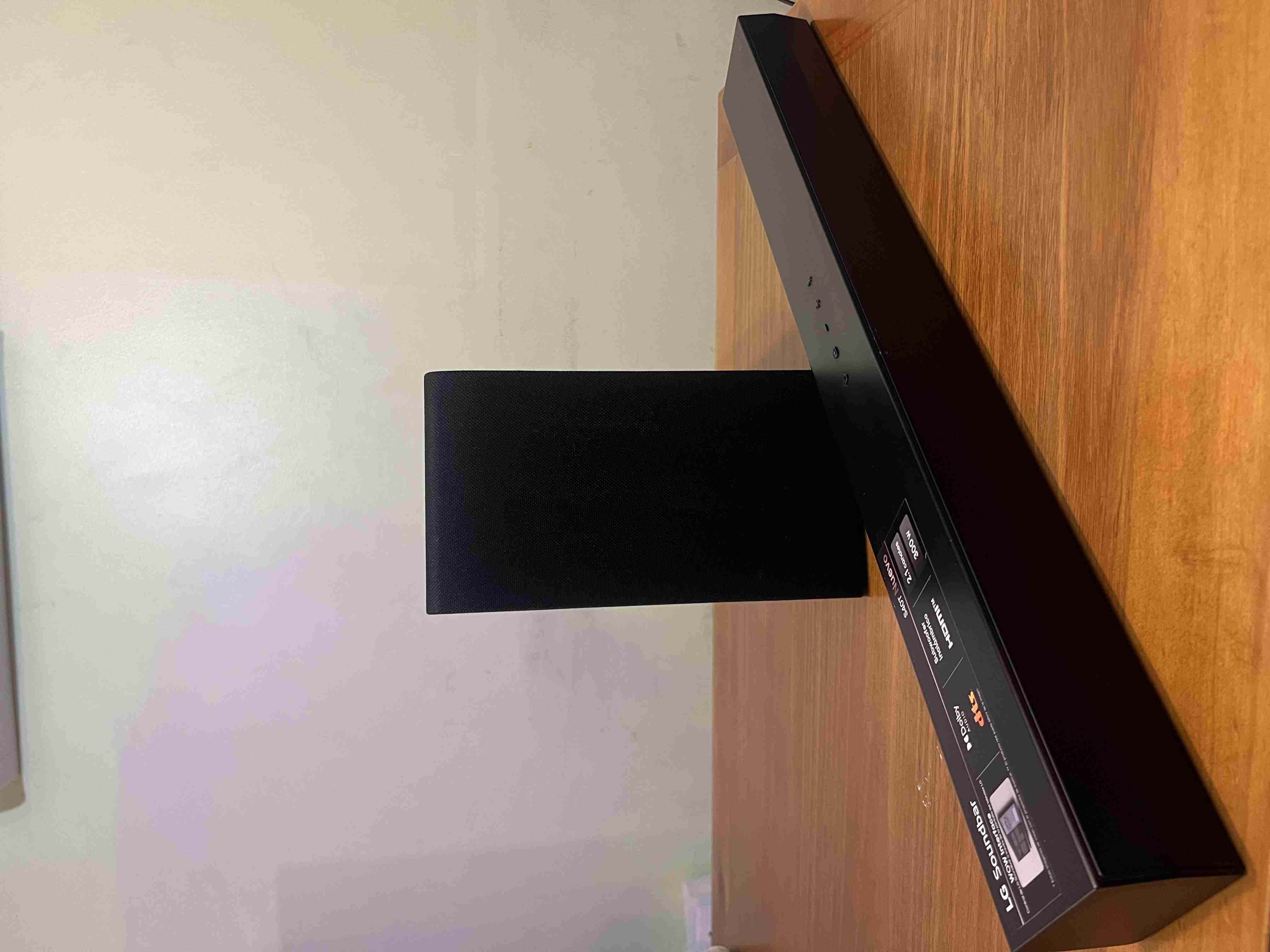 Barra de sonido LG negra - miniatura 1