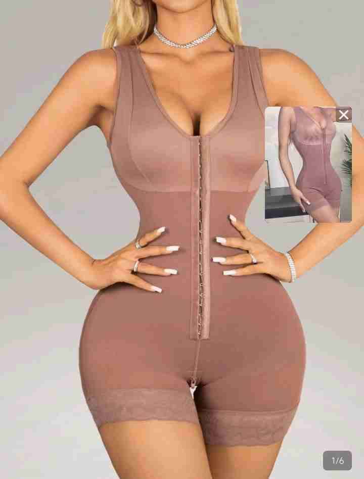 Body modelador negro con encaje y faja cafe - 5