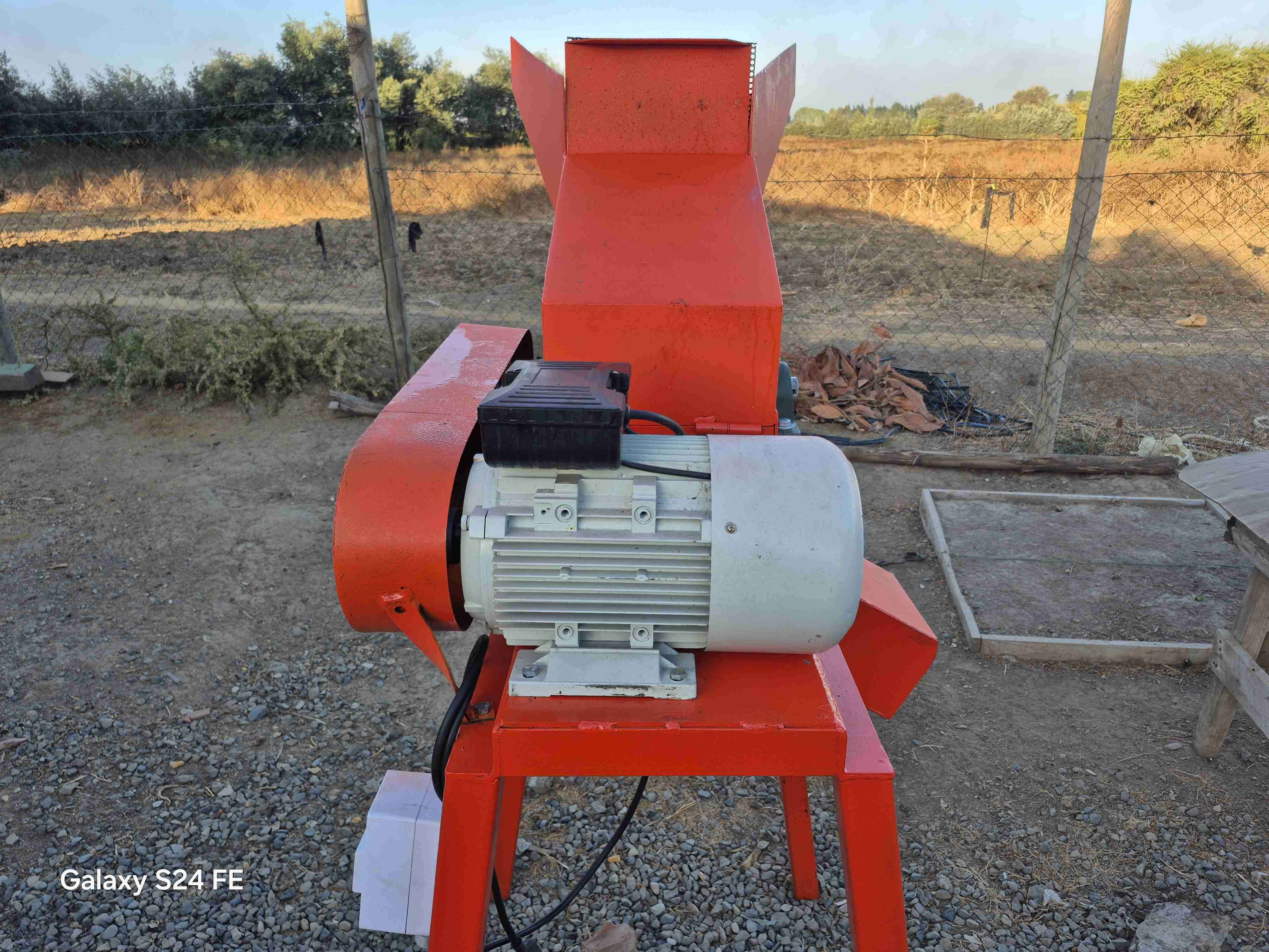 Chancador para gallinas ponedoras - 1