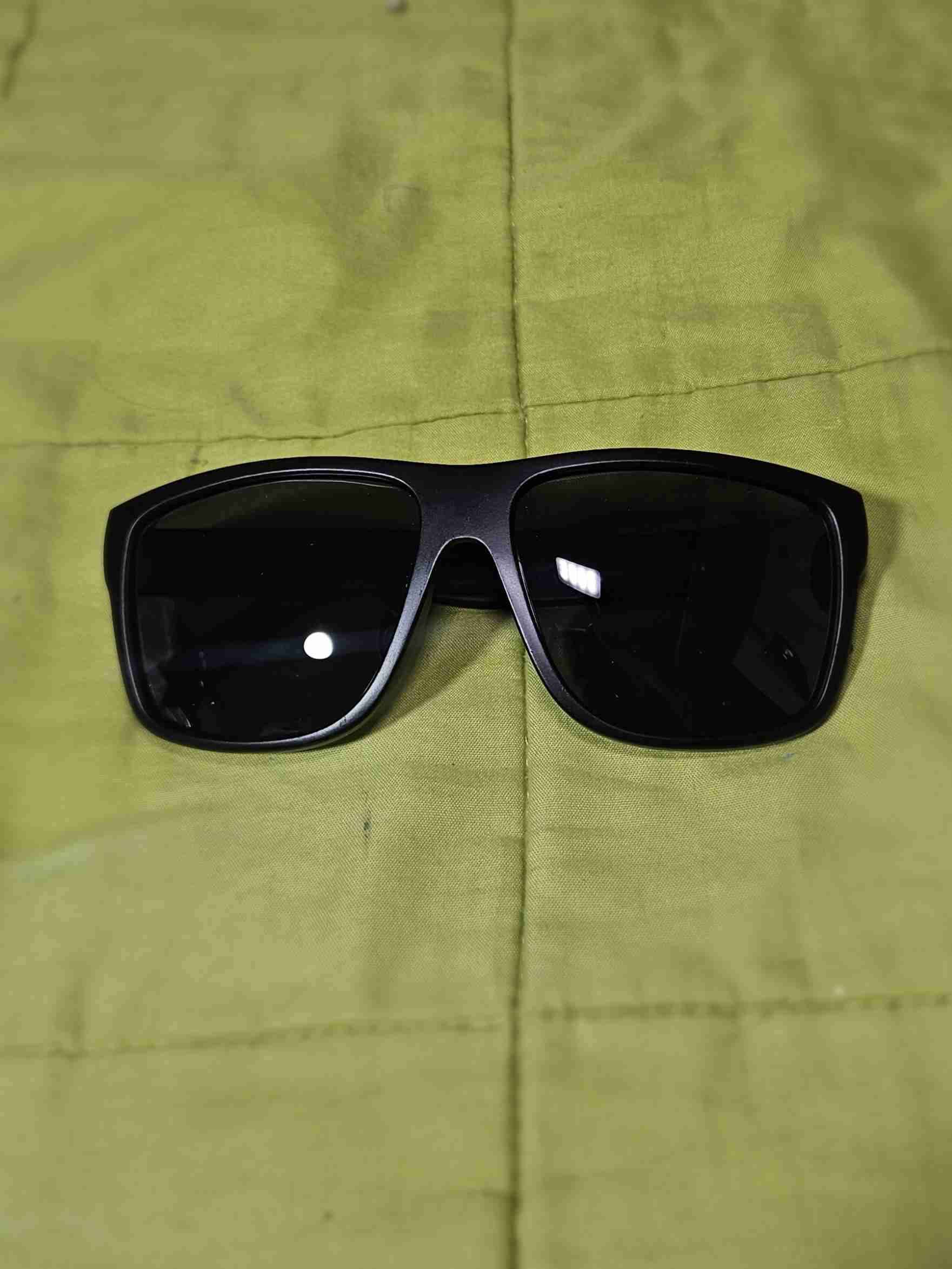 Gafas de sol negras unisex - miniatura 1