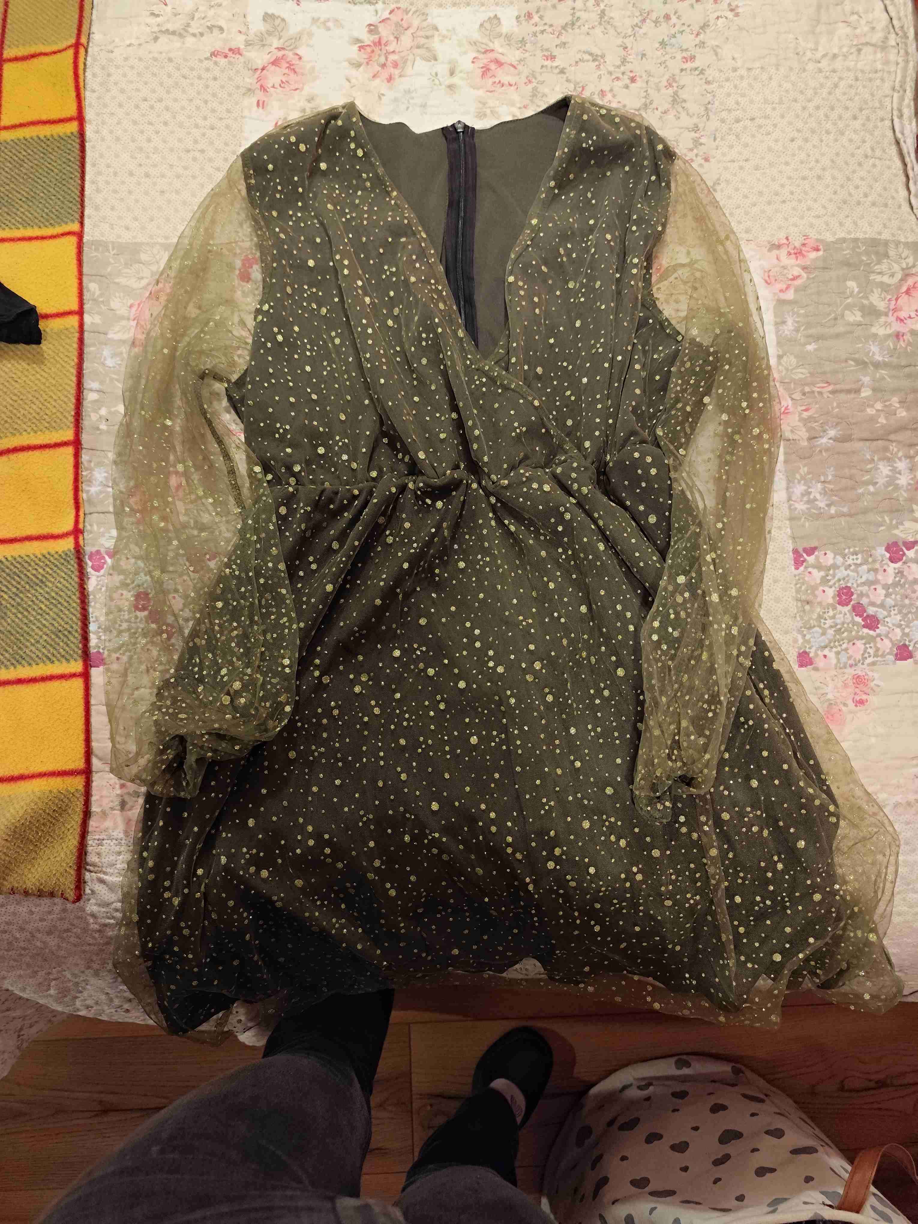 Vestido verde con brillos talla M - miniatura 2