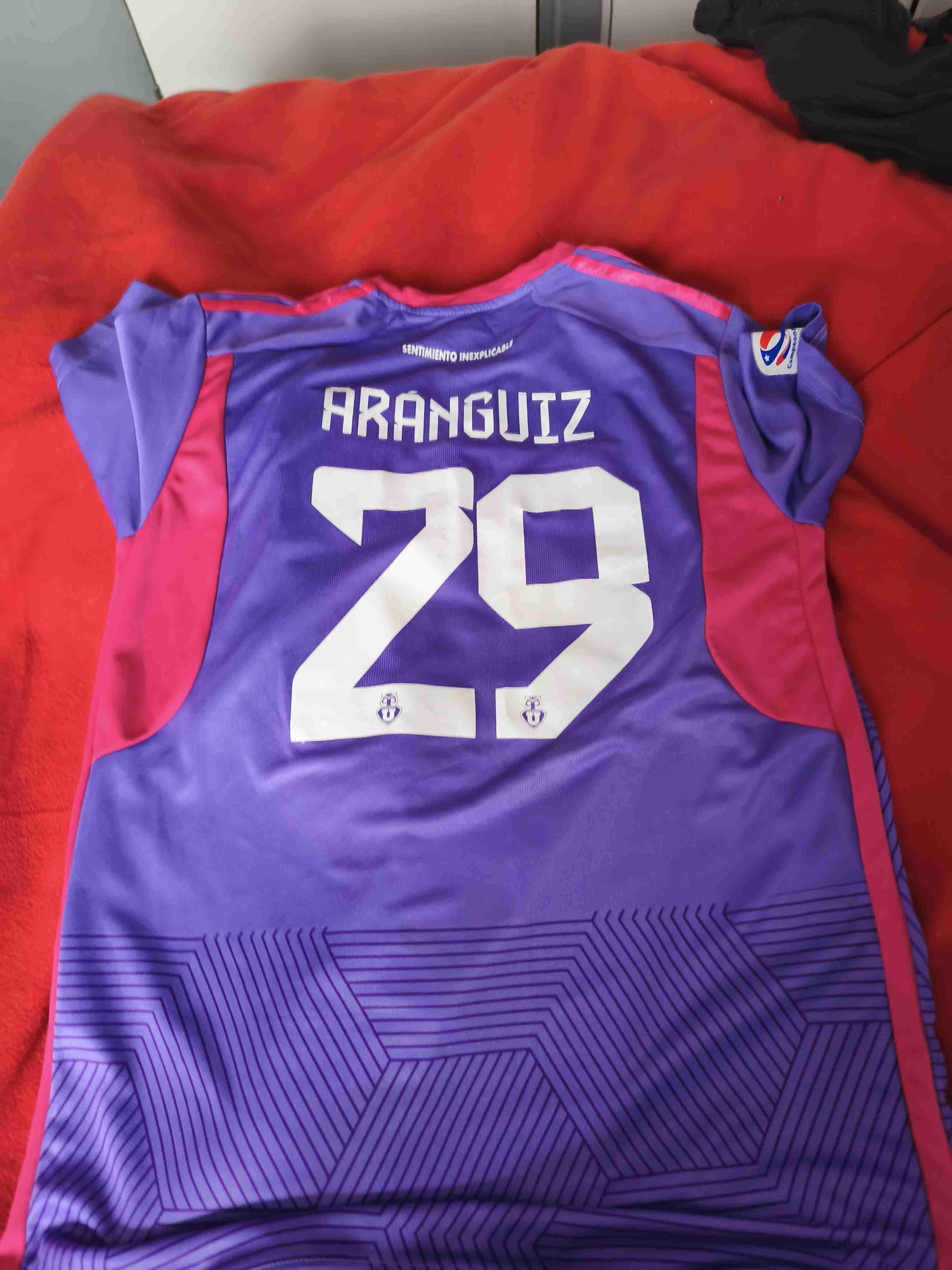 Camiseta roja Universidad de Chile - miniatura 4