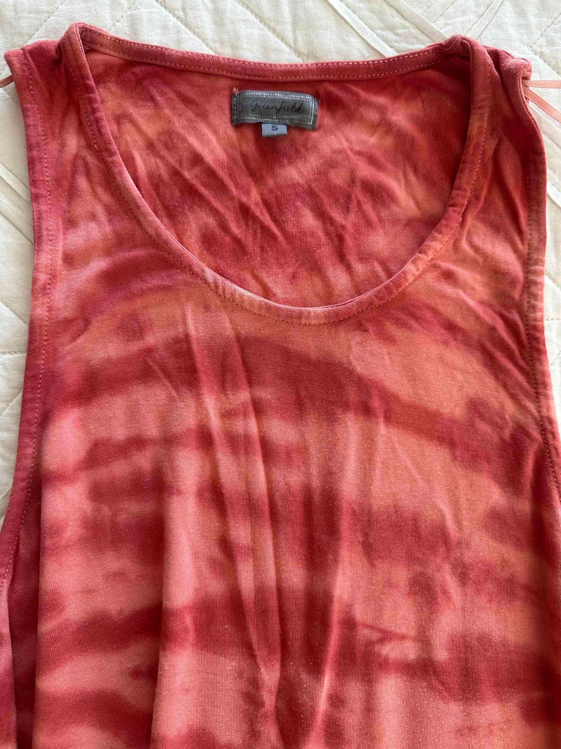 Polera sin mangas tie-dye roja - miniatura 3