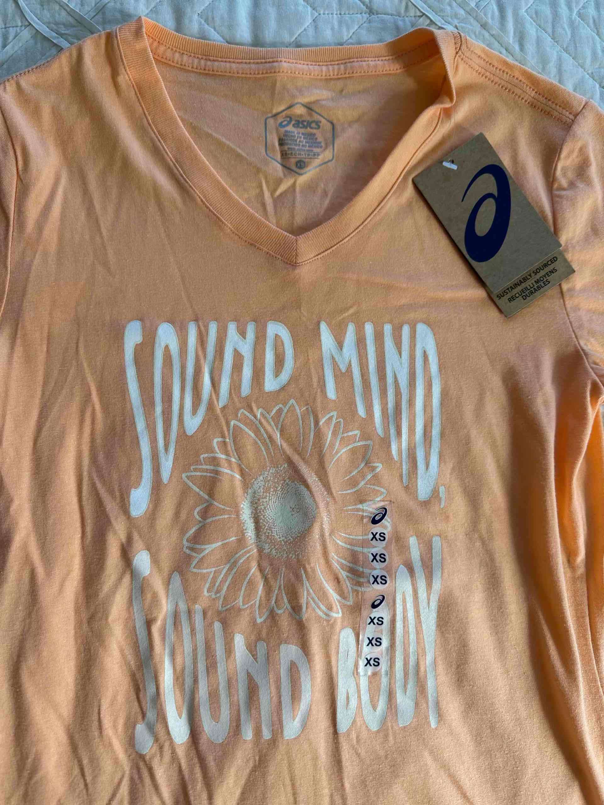 Polera Asics naranja con estampado - miniatura 2