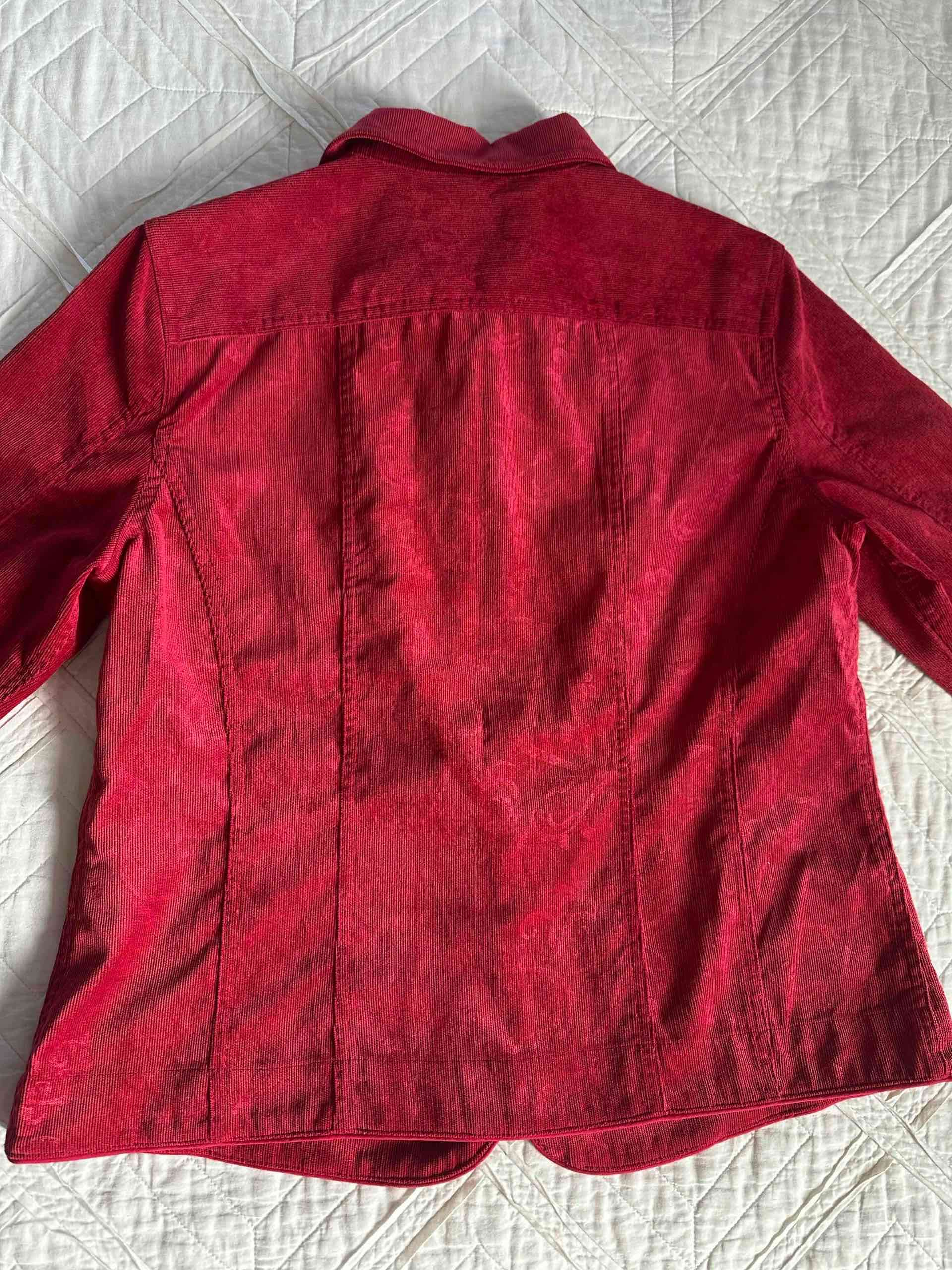 Chaqueta roja - miniatura 3