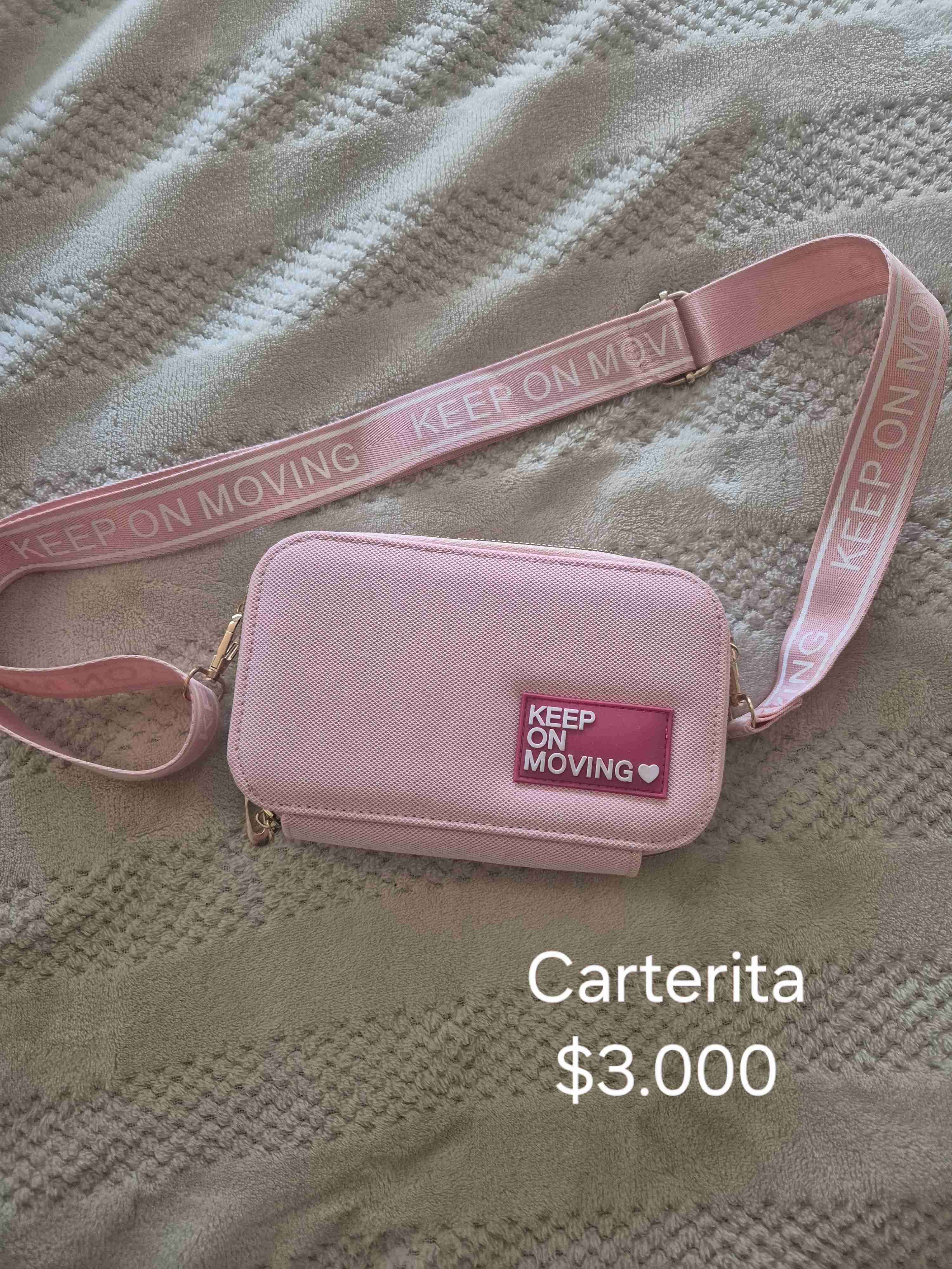 Cartera rosada "Keep on Moving"