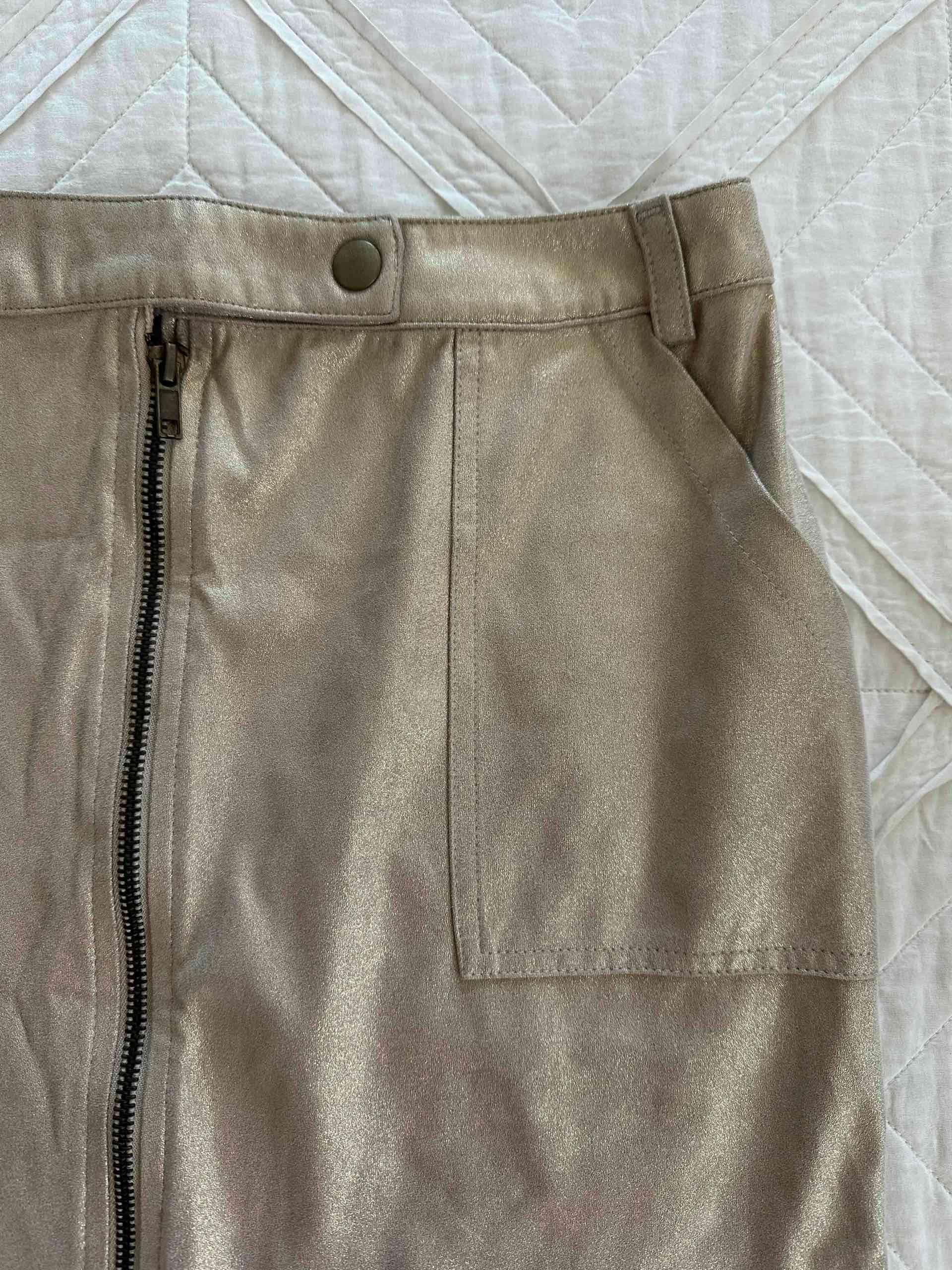 Mini falda dorada con cierre - 2