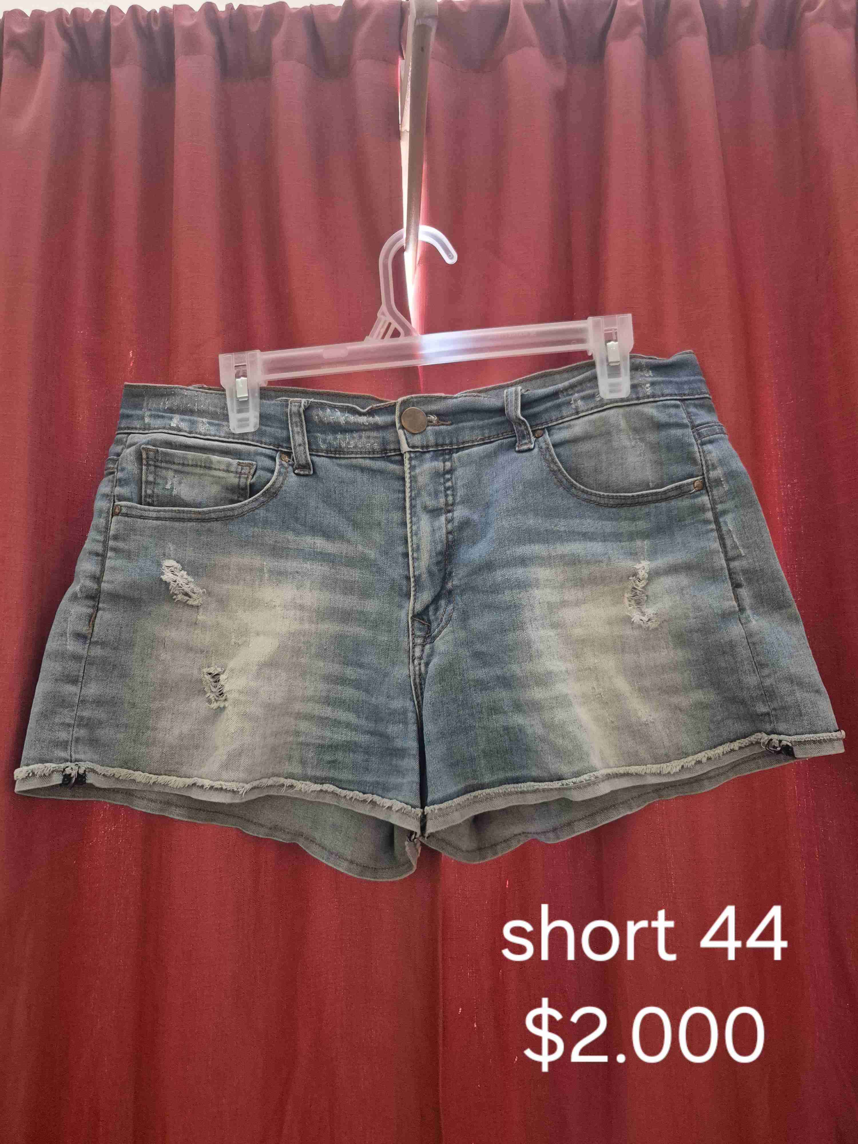 Shorts de mezclilla talla 44