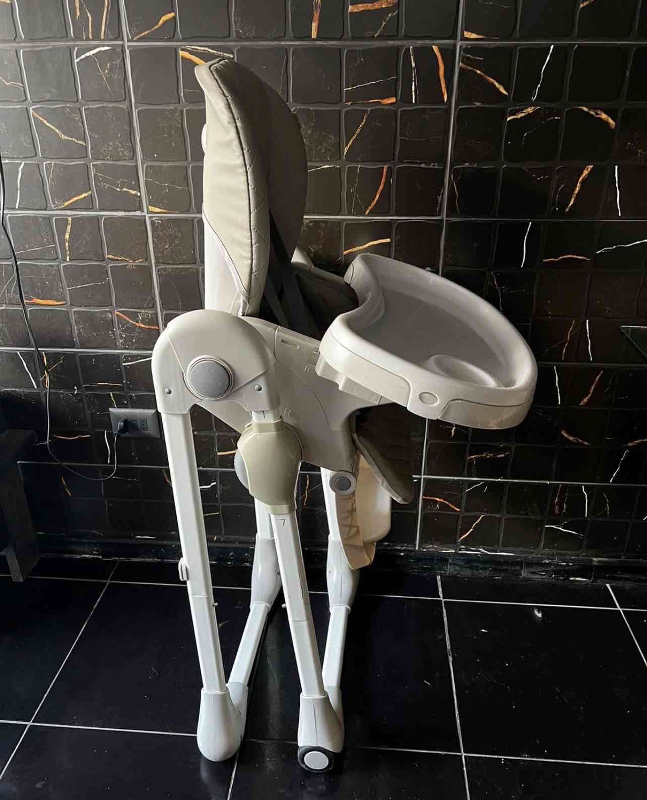 Silla de comer para bebé ajustable - miniatura 3