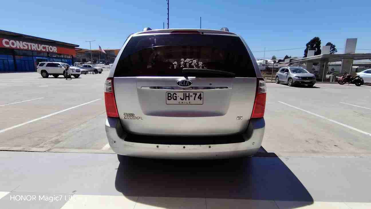 Kia grand carnival, 2008 - miniatura 4