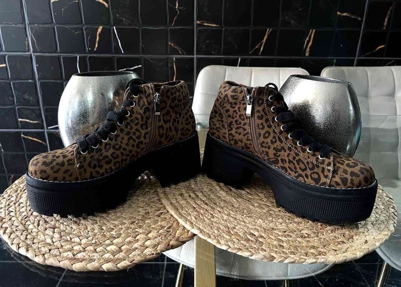 Botines con plataforma animal print - miniatura 3