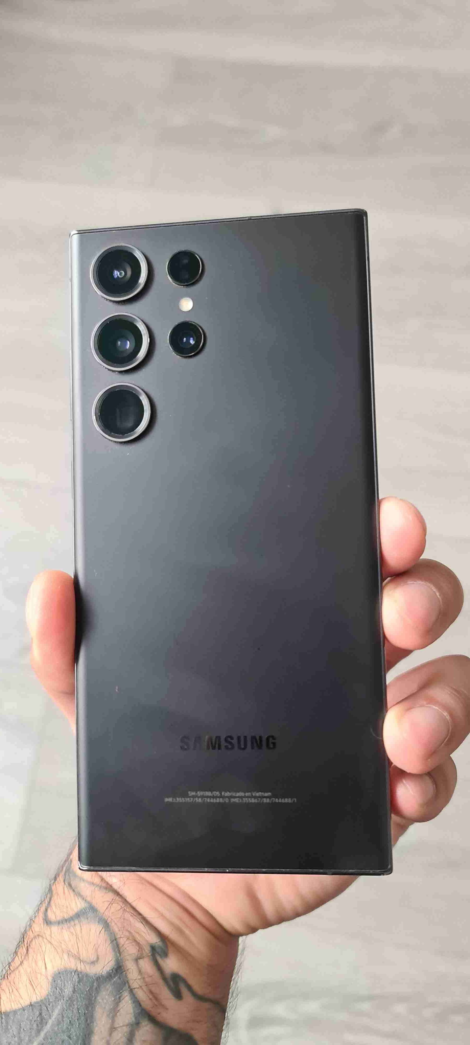 S23 Ultra con piquete - miniatura 2