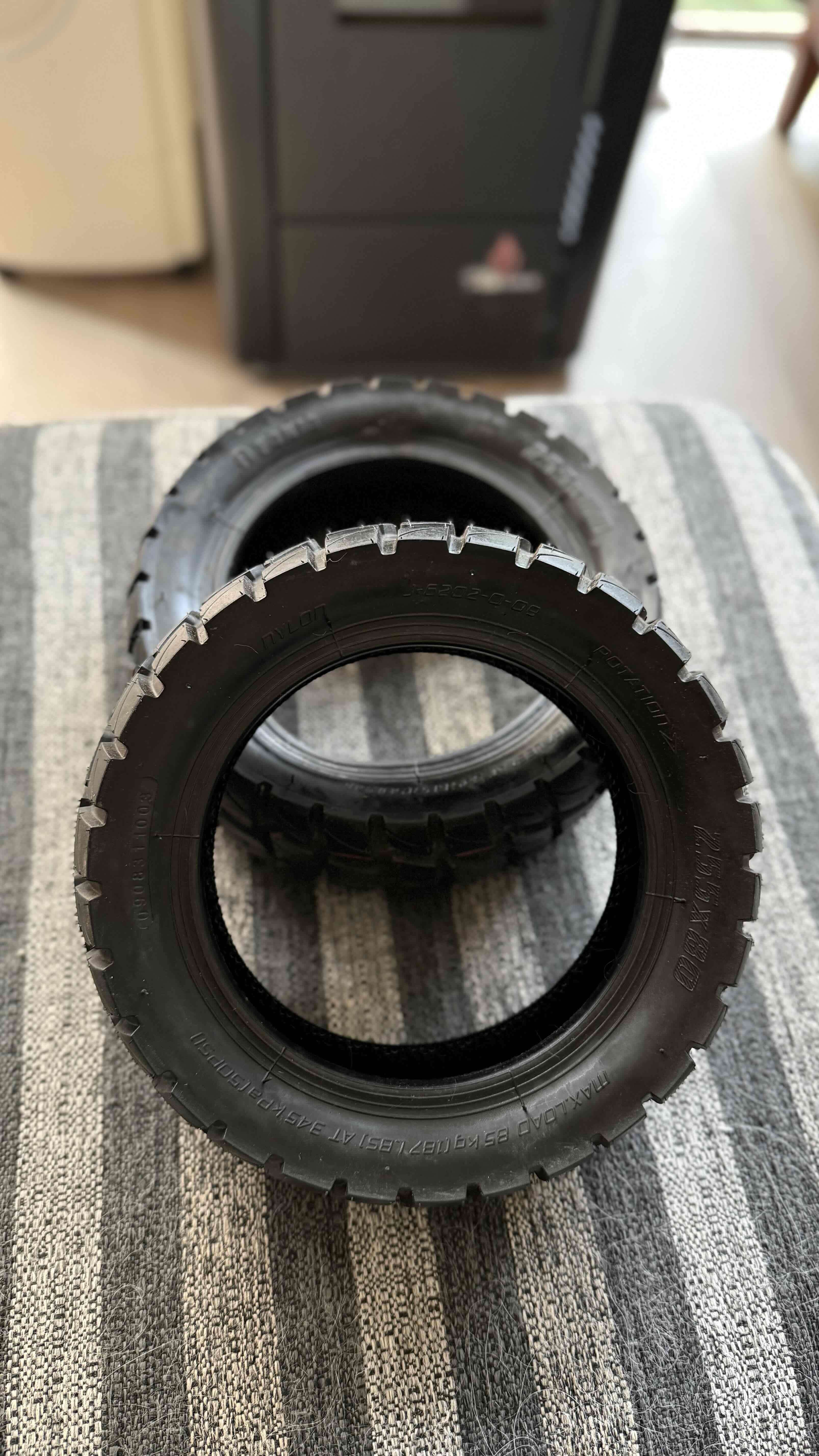 Neumático 255x80 - 2